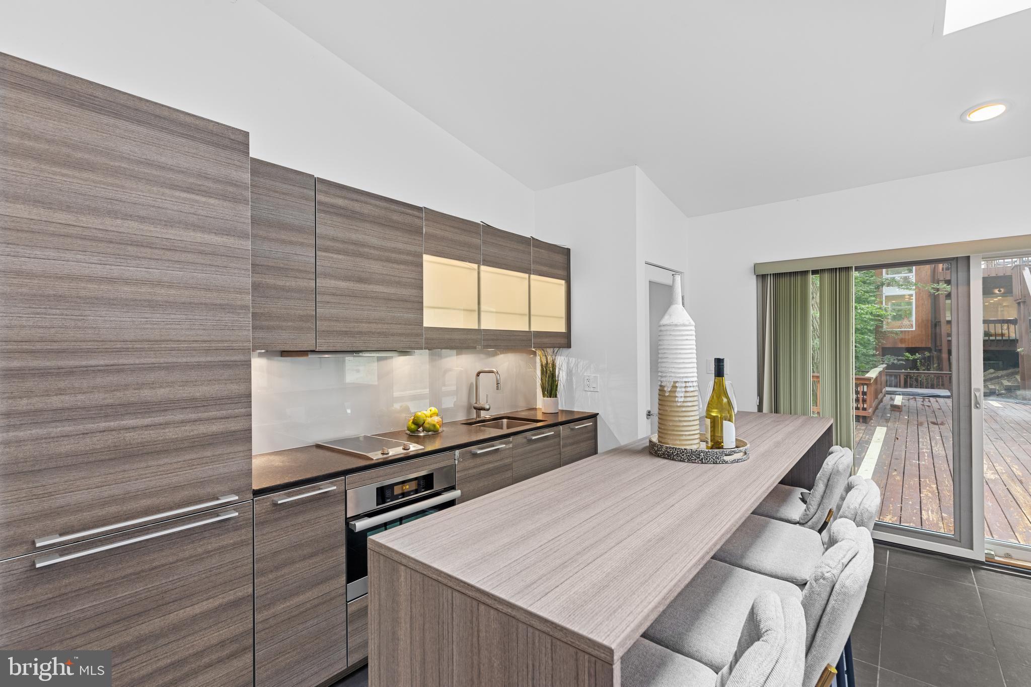 GARDEN VIEW - Residential