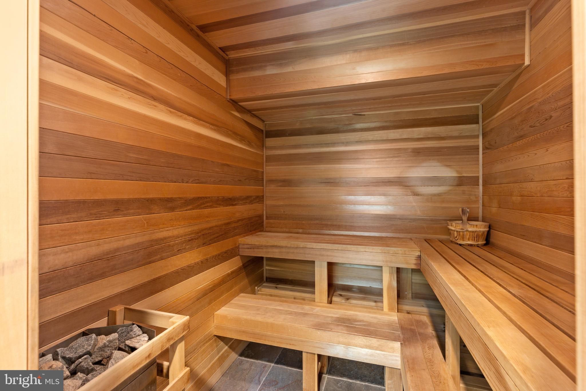 GARDEN VIEW - Residential