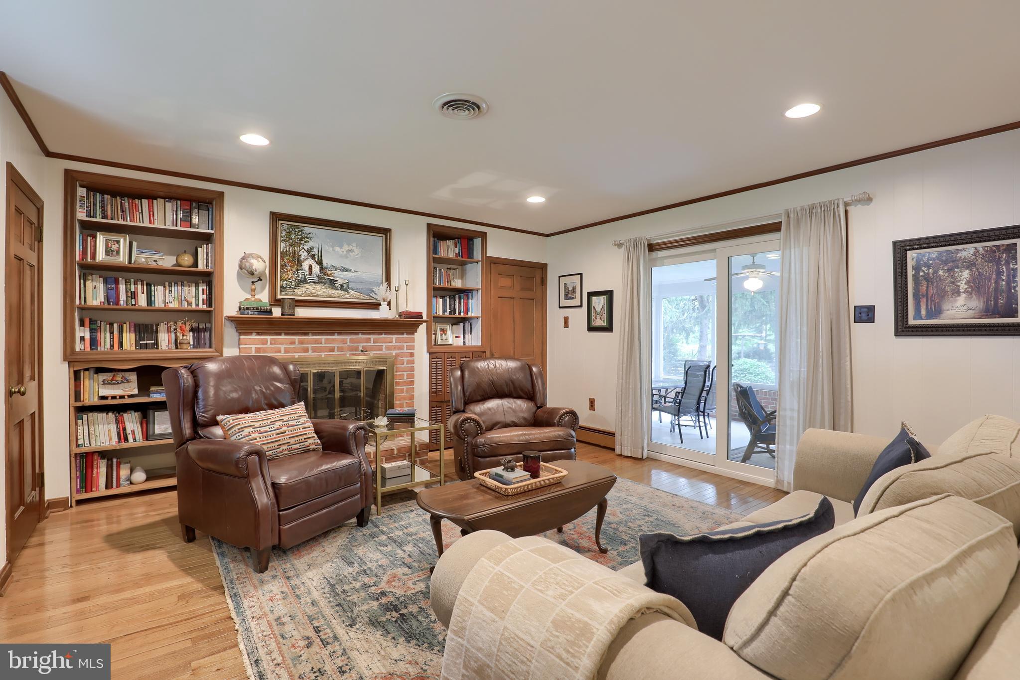 BLOOMINGDALE - Residential