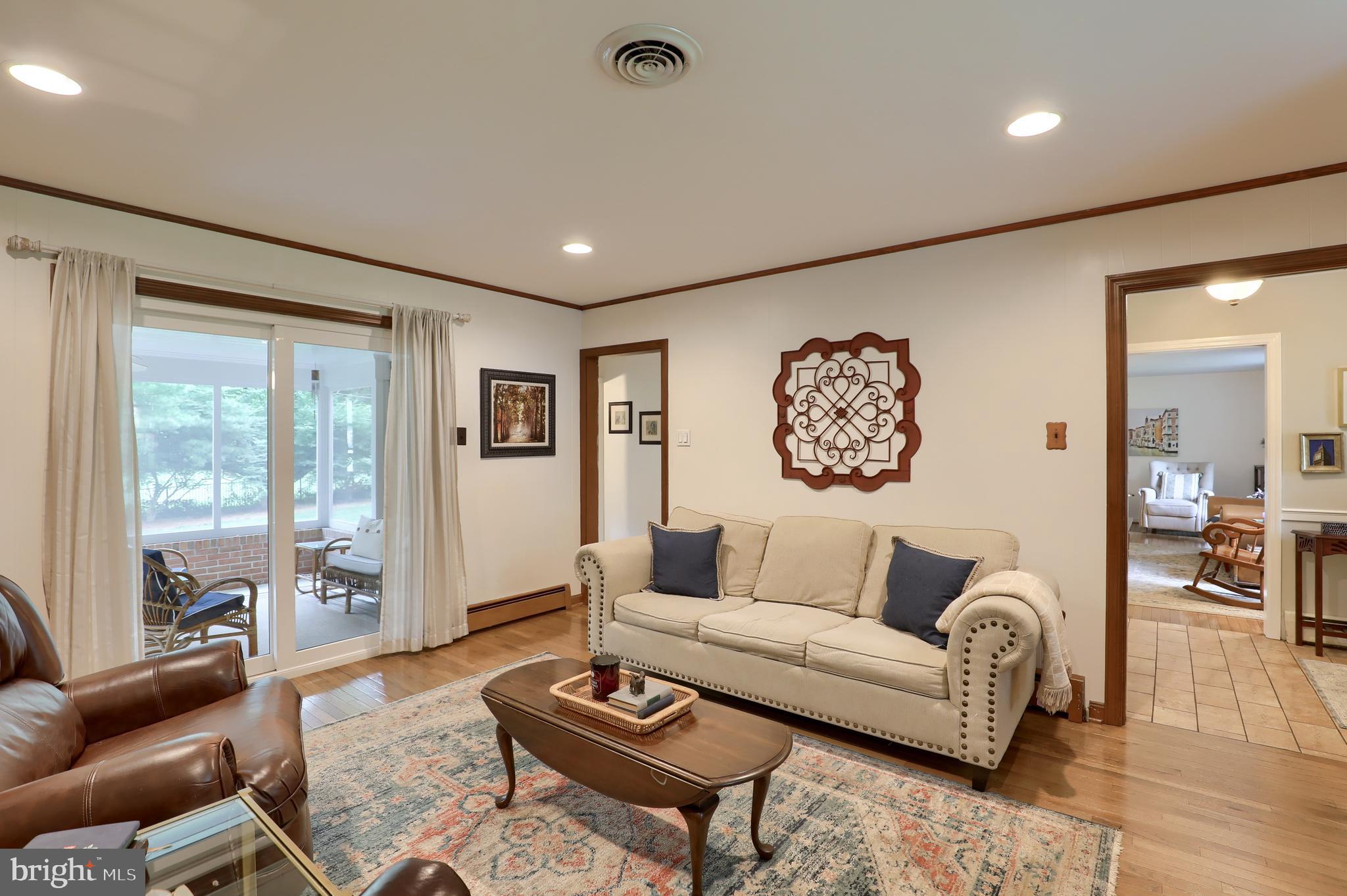 BLOOMINGDALE - Residential