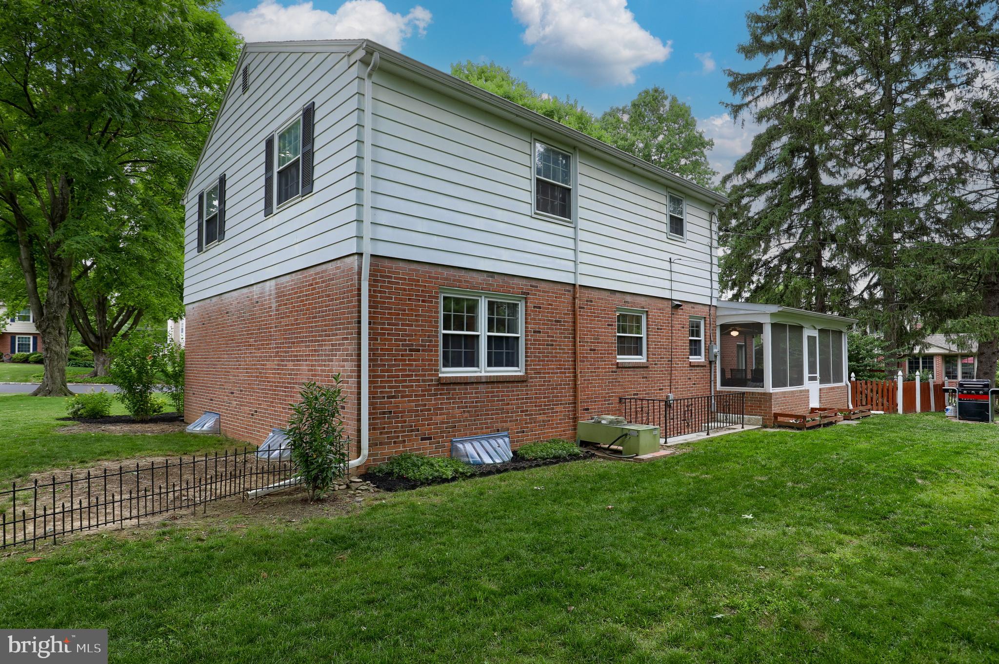 BLOOMINGDALE - Residential