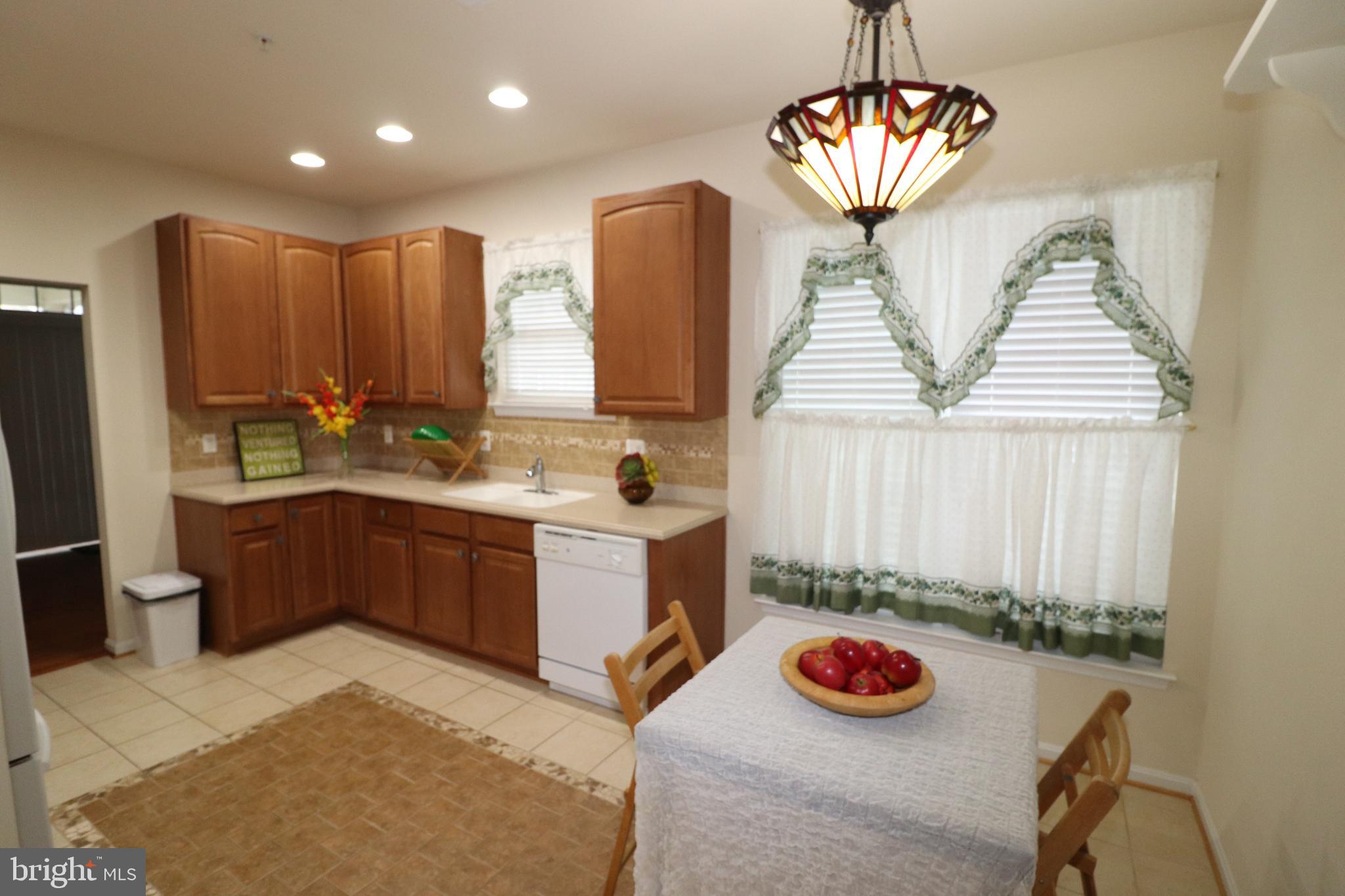 ST CHARLES SUB - HERITAGE - Residential Lease