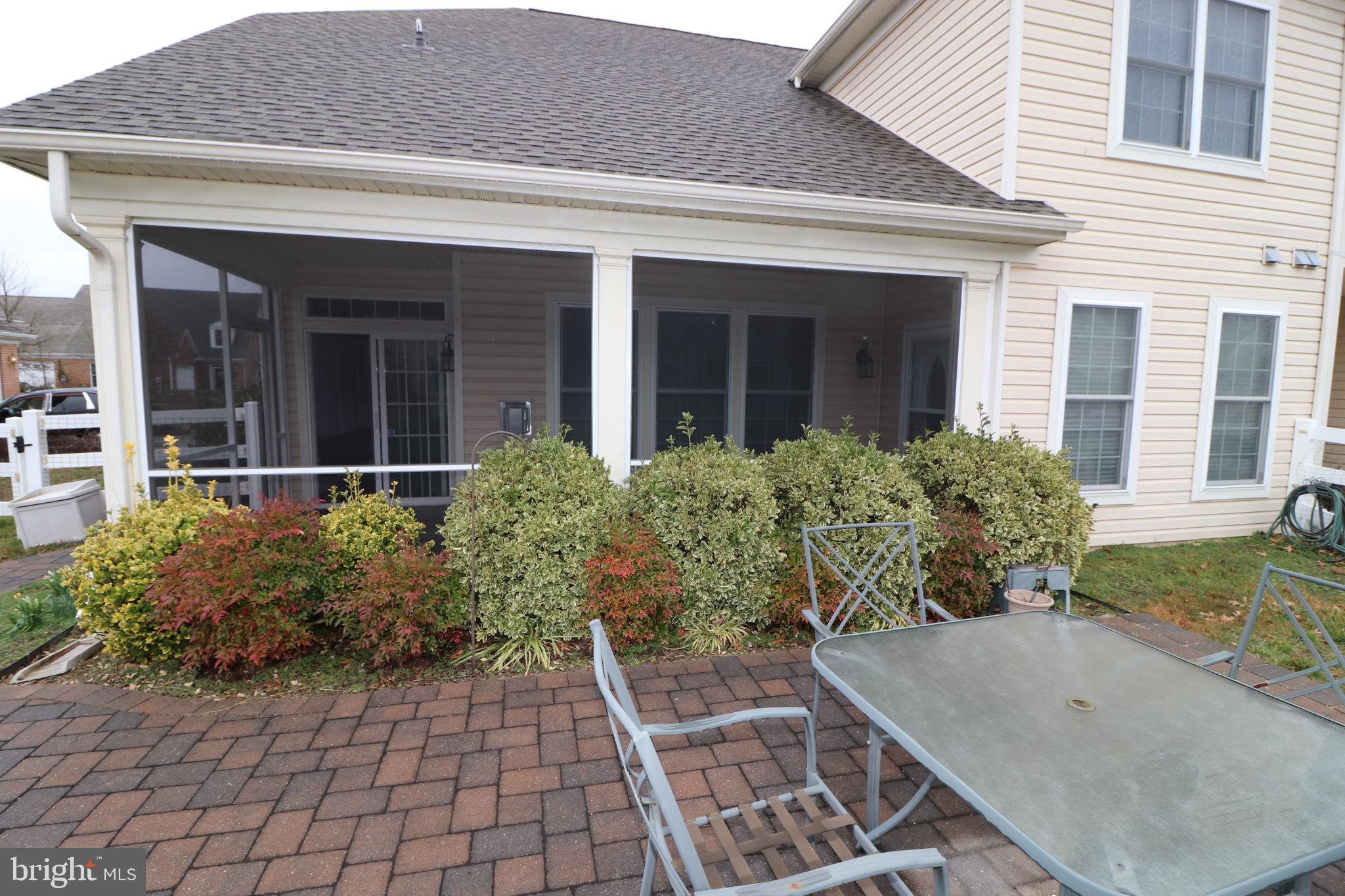 ST CHARLES SUB - HERITAGE - Residential Lease