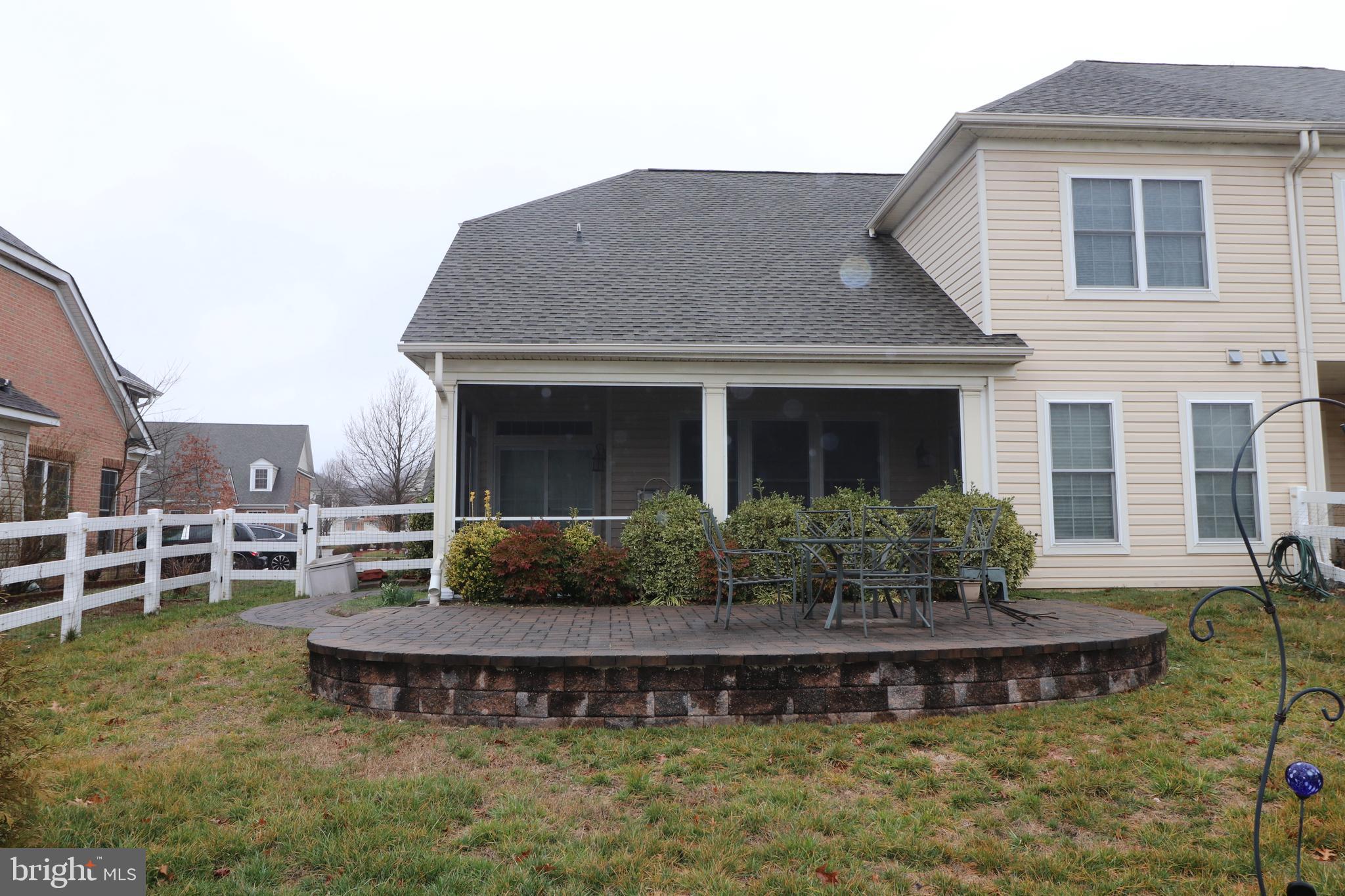 ST CHARLES SUB - HERITAGE - Residential Lease