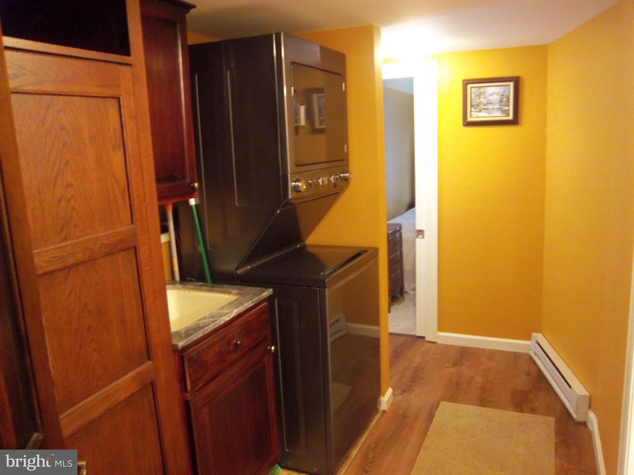 HILLANDALE HOMES - Residential