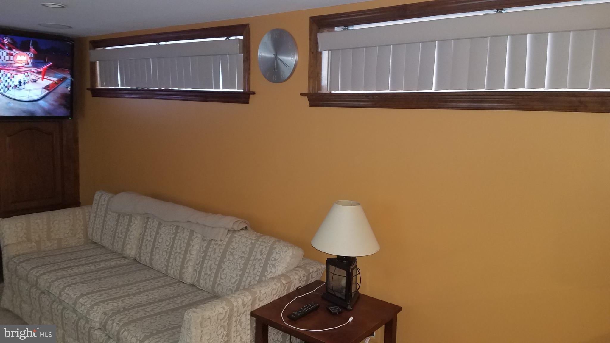 HILLANDALE HOMES - Residential