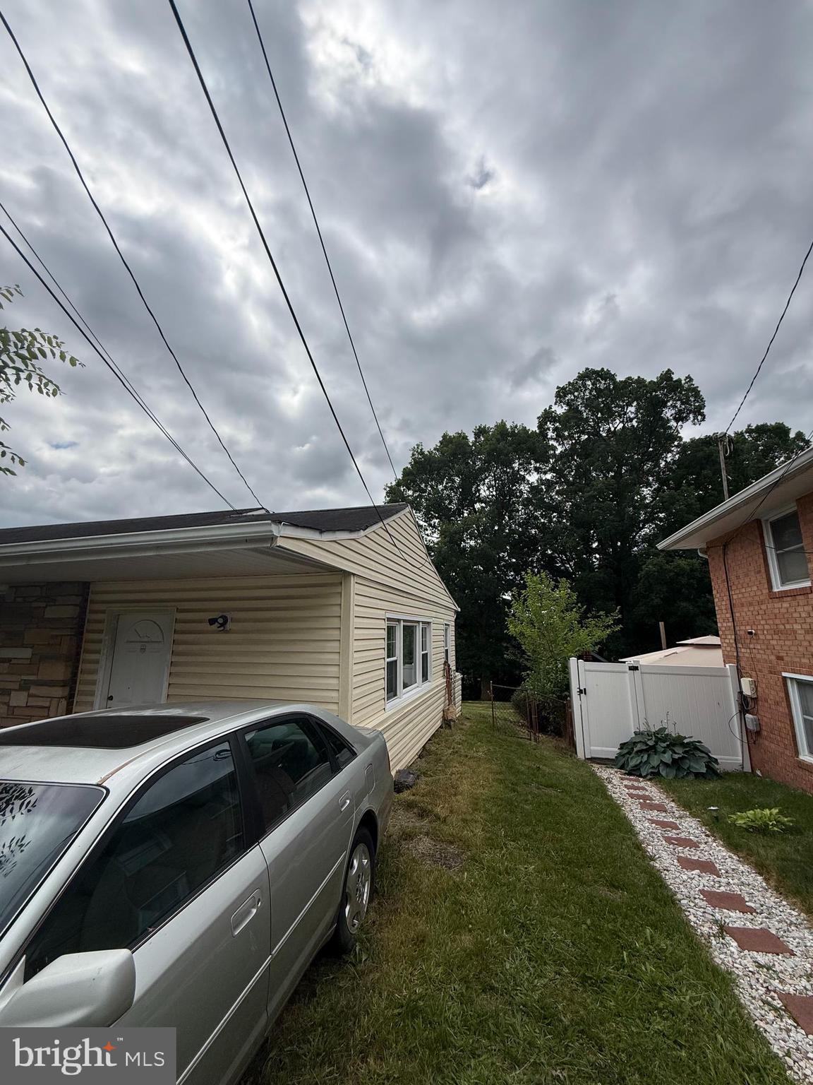 3413 DUNNINGTON ROAD