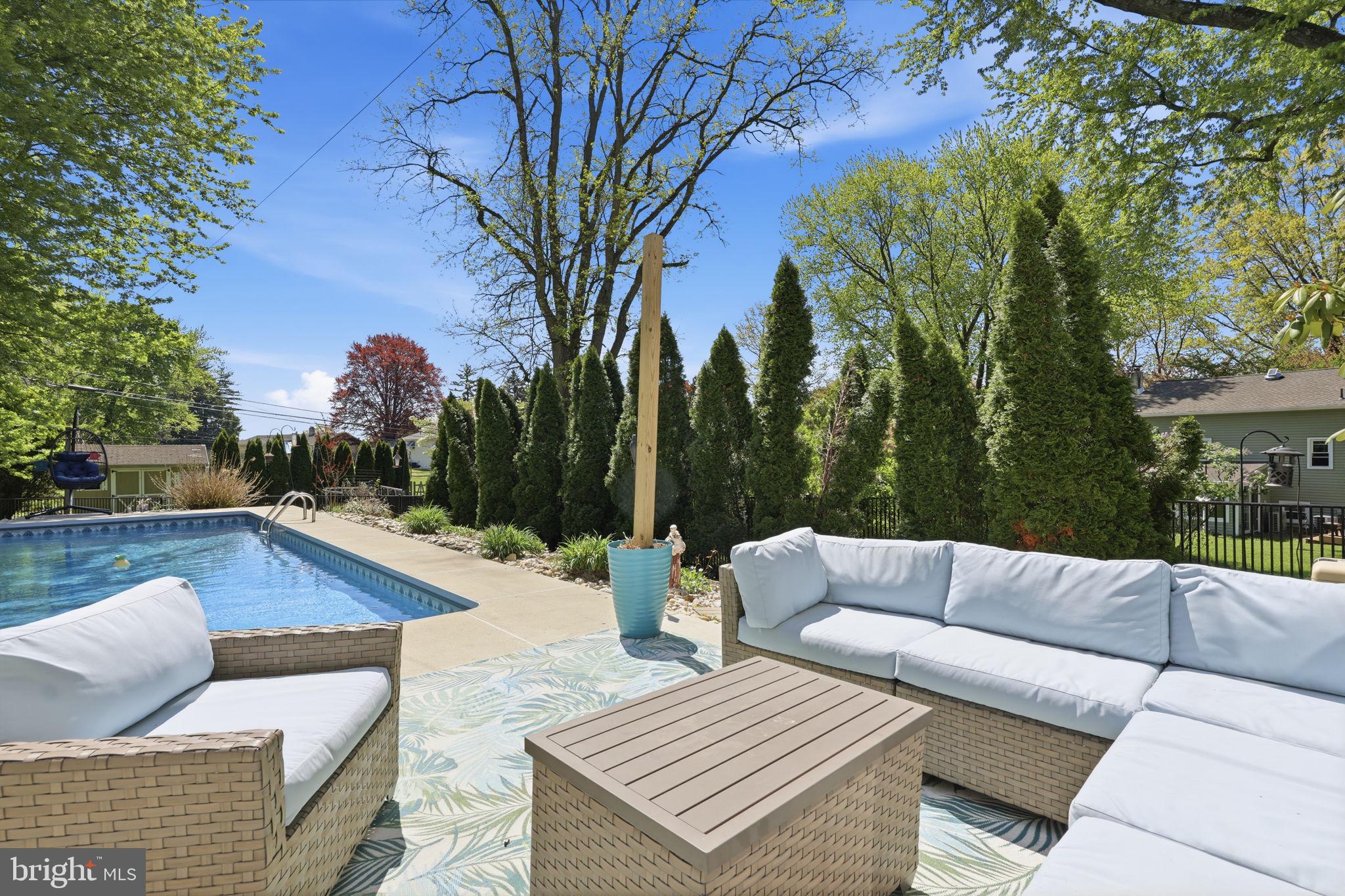 CHURCHVILLE MANOR - Residential