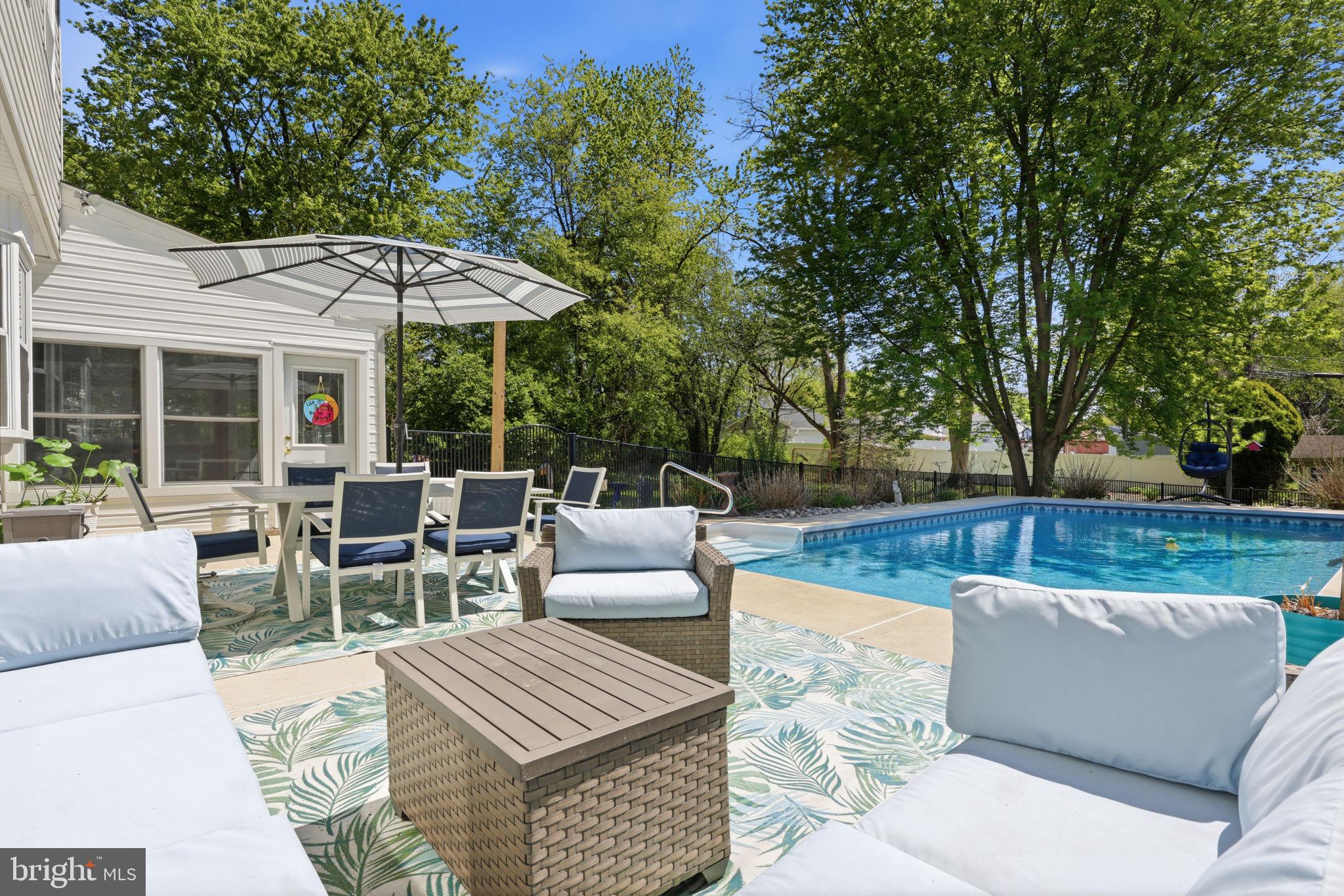 CHURCHVILLE MANOR - Residential