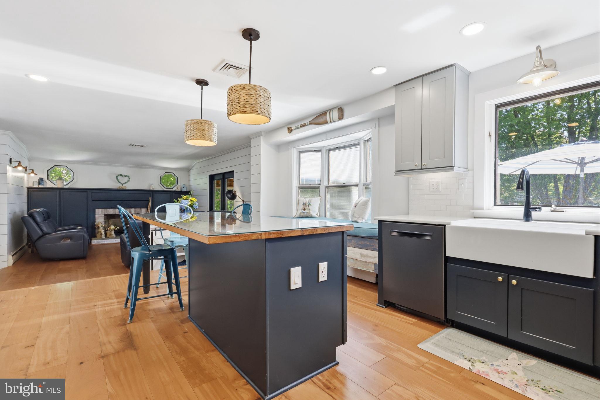 CHURCHVILLE MANOR - Residential