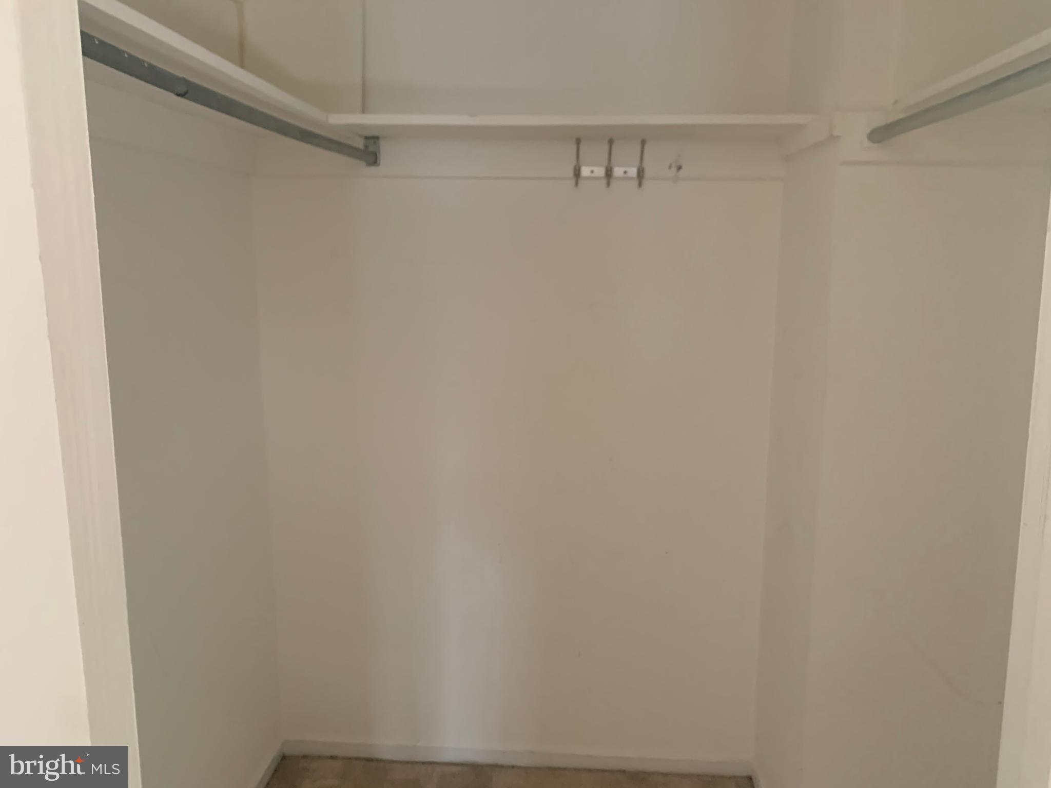 PLYMOUTH GARDENS - Residential Lease