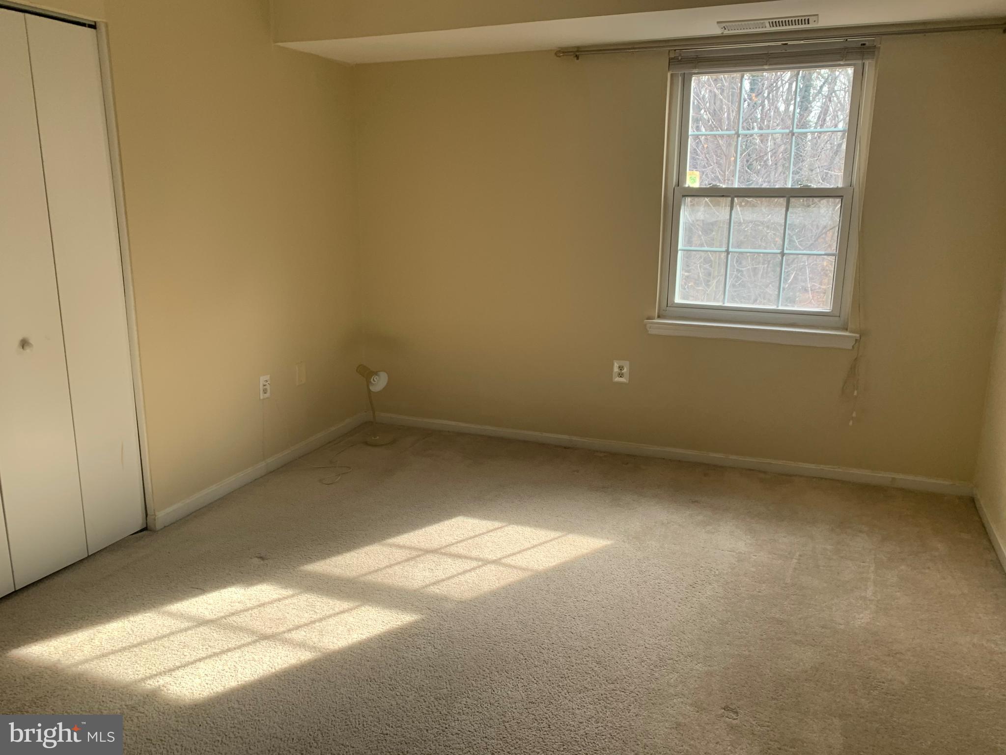 PLYMOUTH GARDENS - Residential Lease