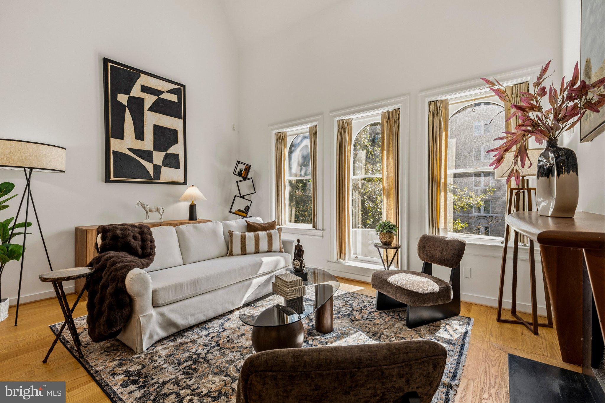 2023 KALORAMA ROAD NW 4