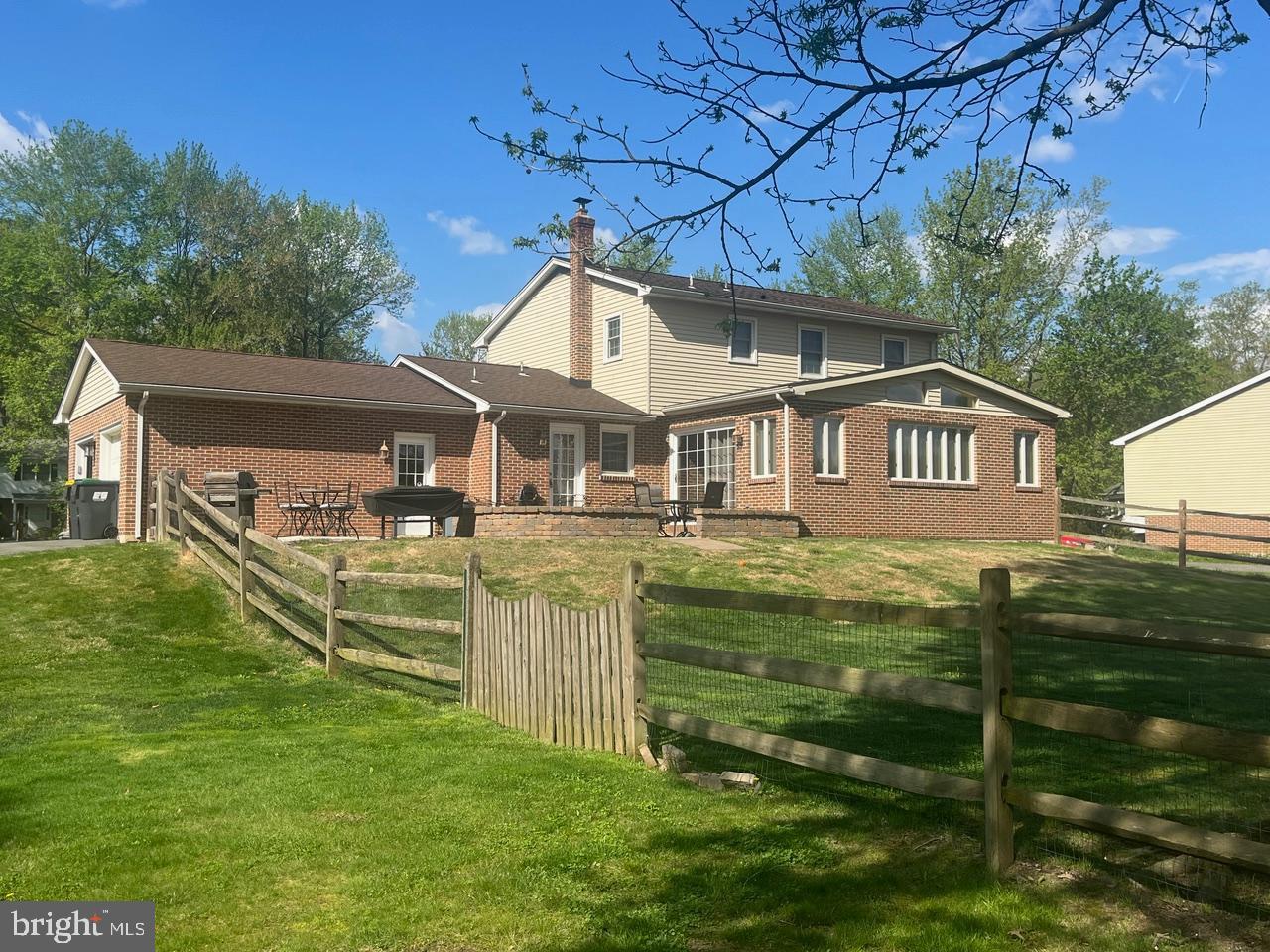 HICKORY WOODS - Residential