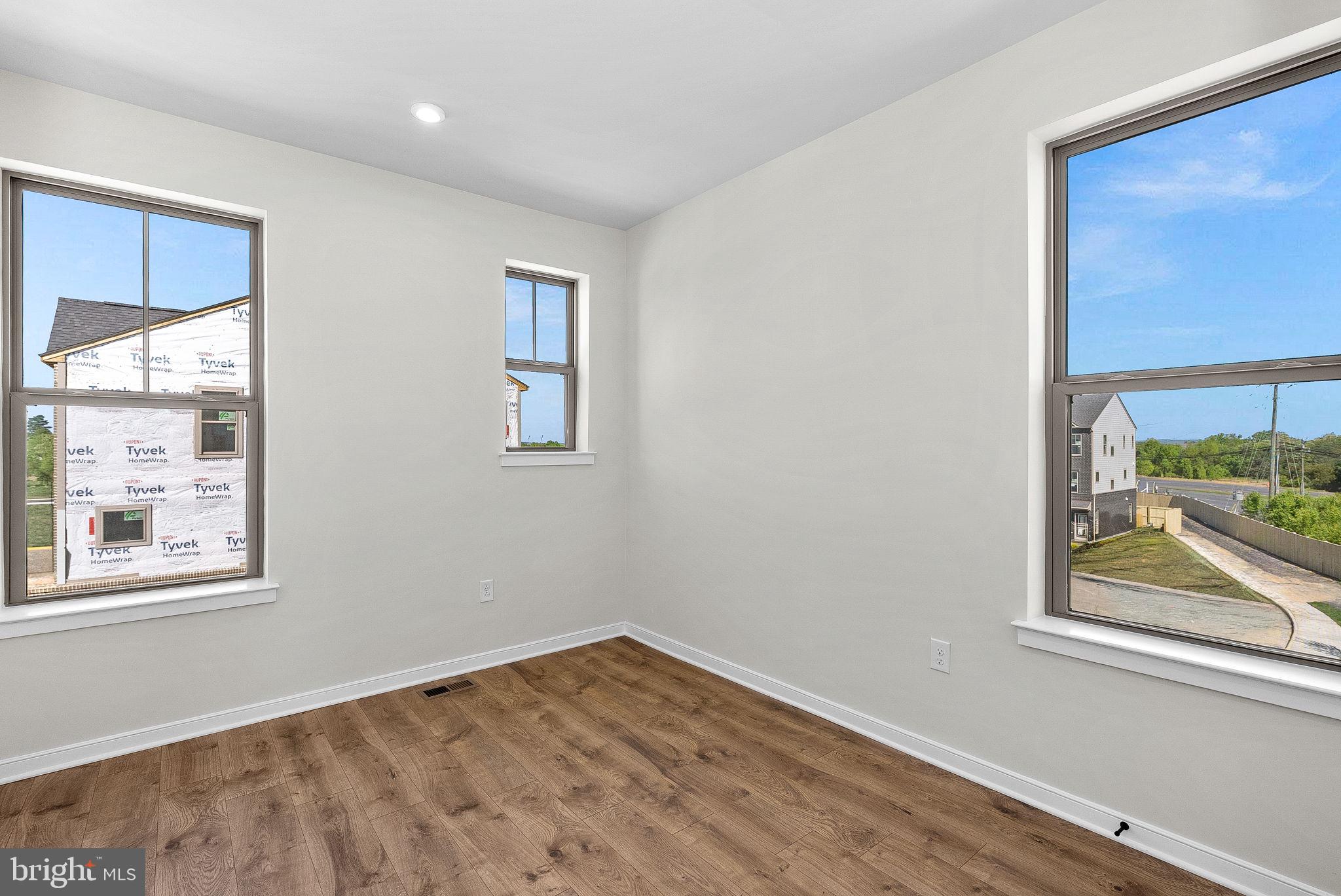 BELMONT PARK - Residential