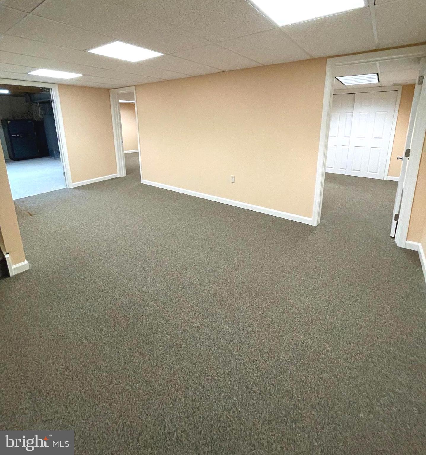 WESTTOWN BUS. CNTR - Commercial Lease