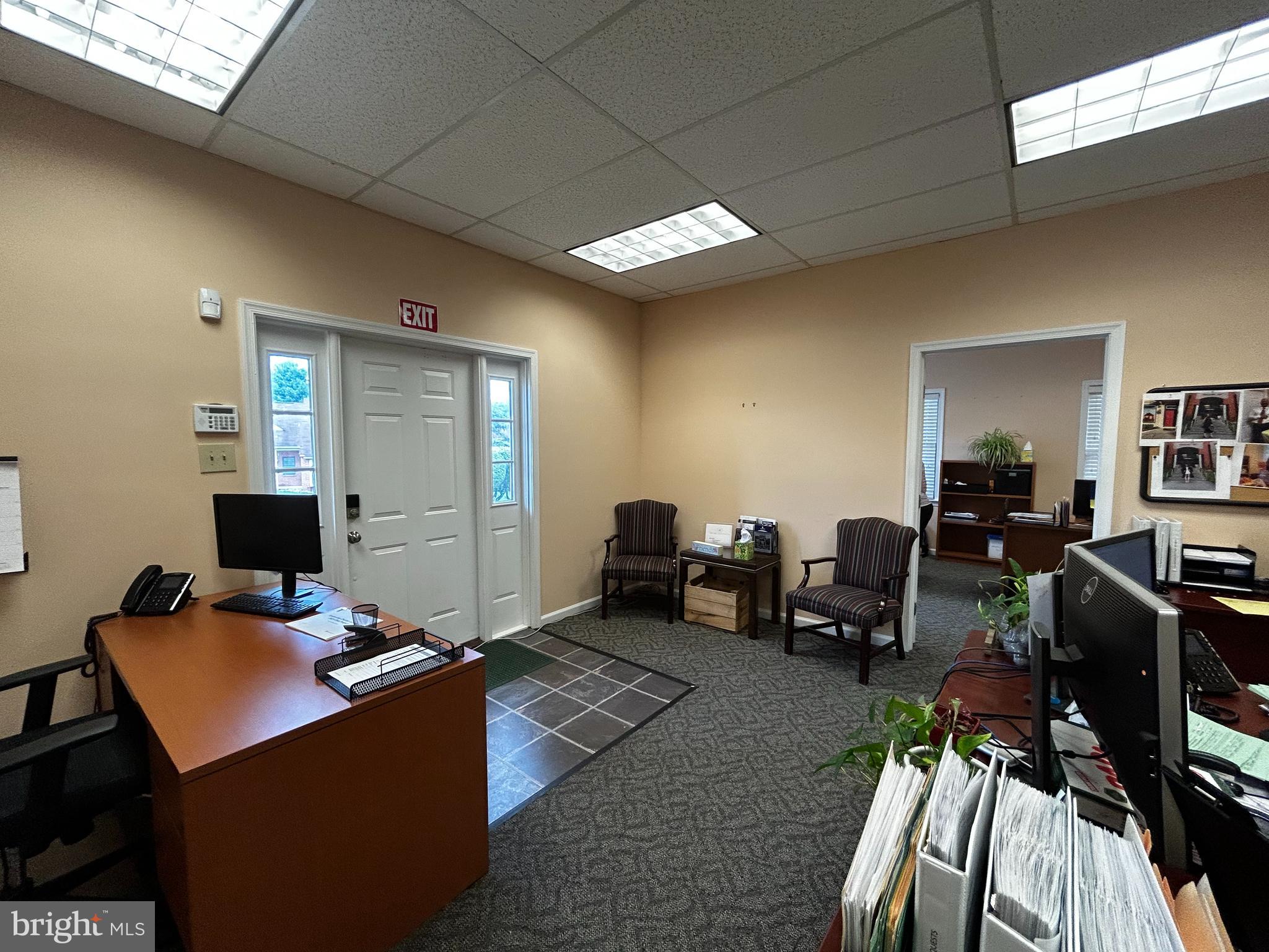 WESTTOWN BUS. CNTR - Commercial Lease