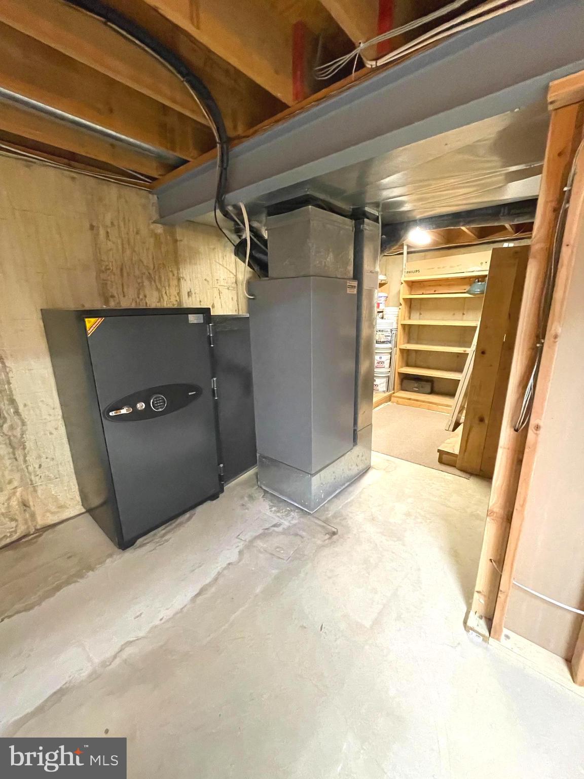 WESTTOWN BUS. CNTR - Commercial Lease