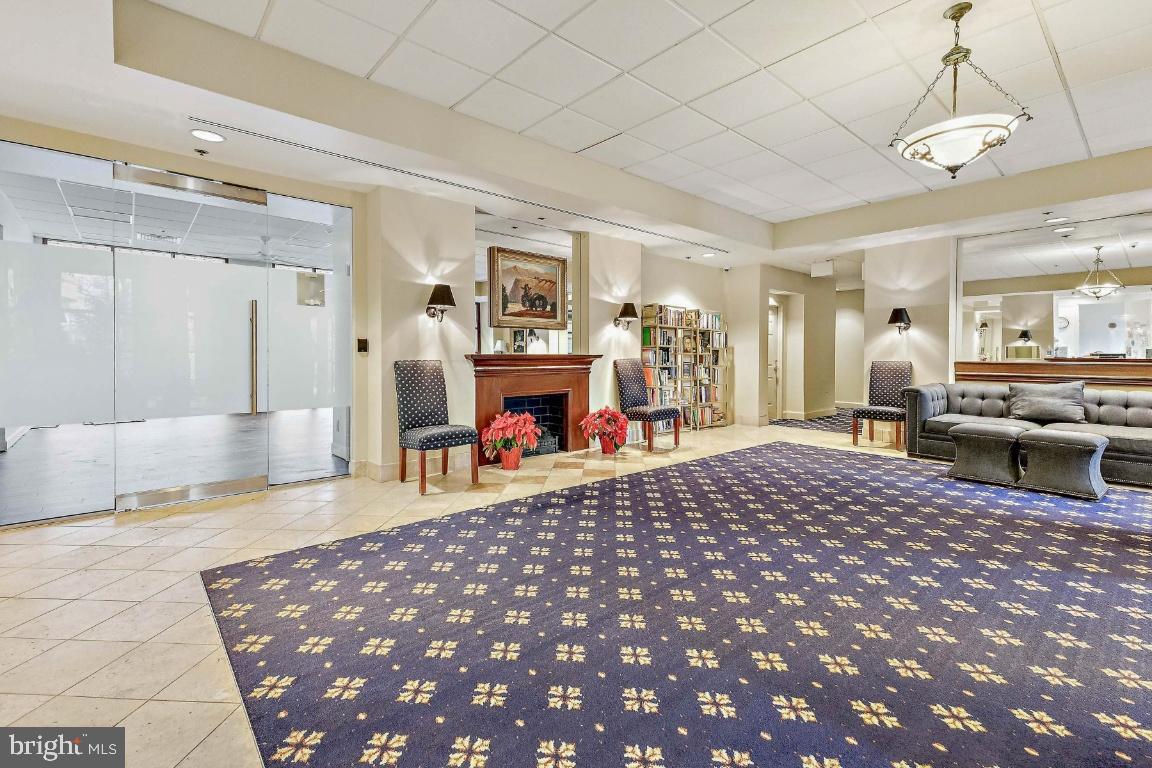 CHARLESTON CONDO - Residential