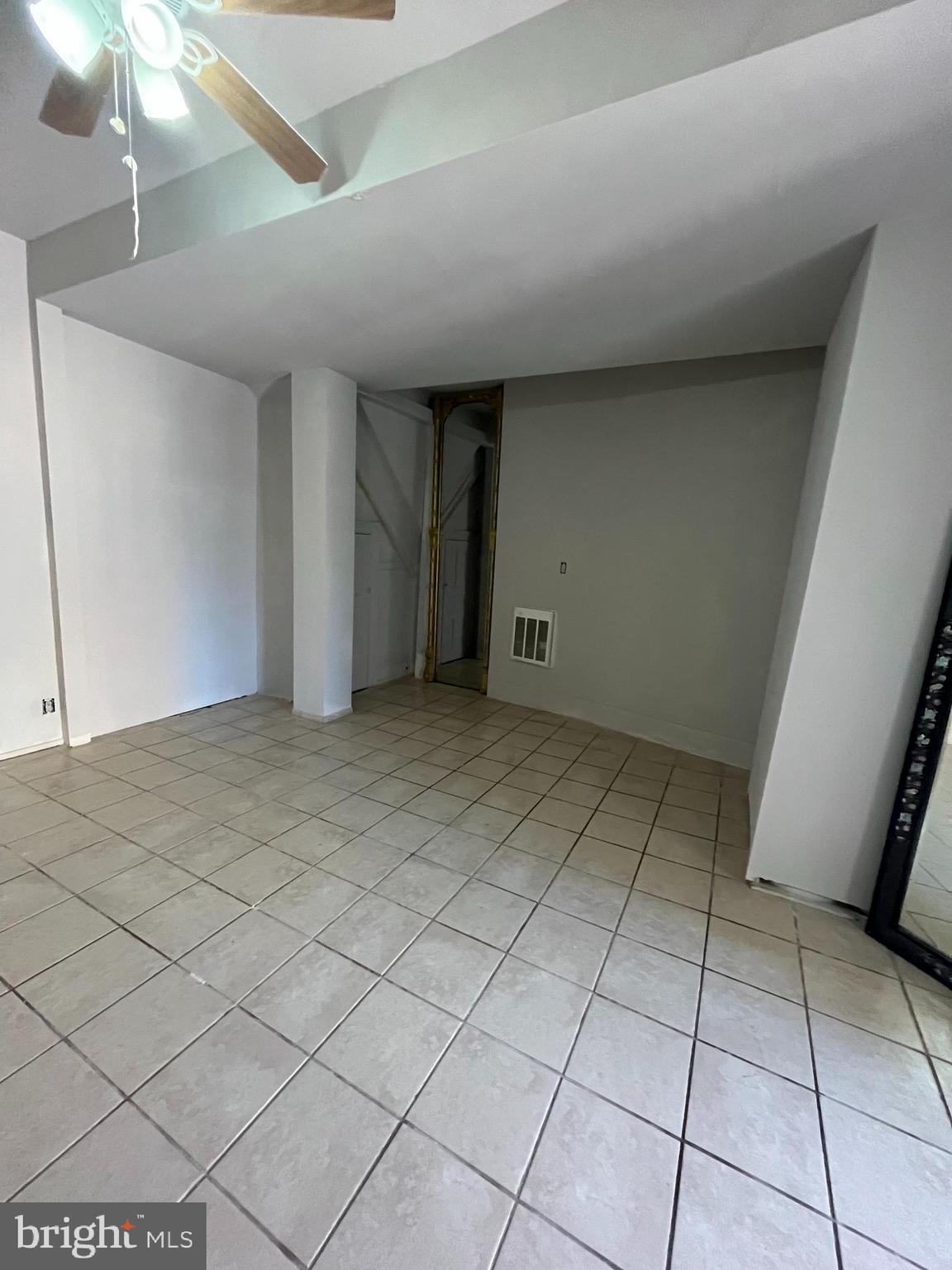 TEMPLE UNIVERSITY - Residential Lease