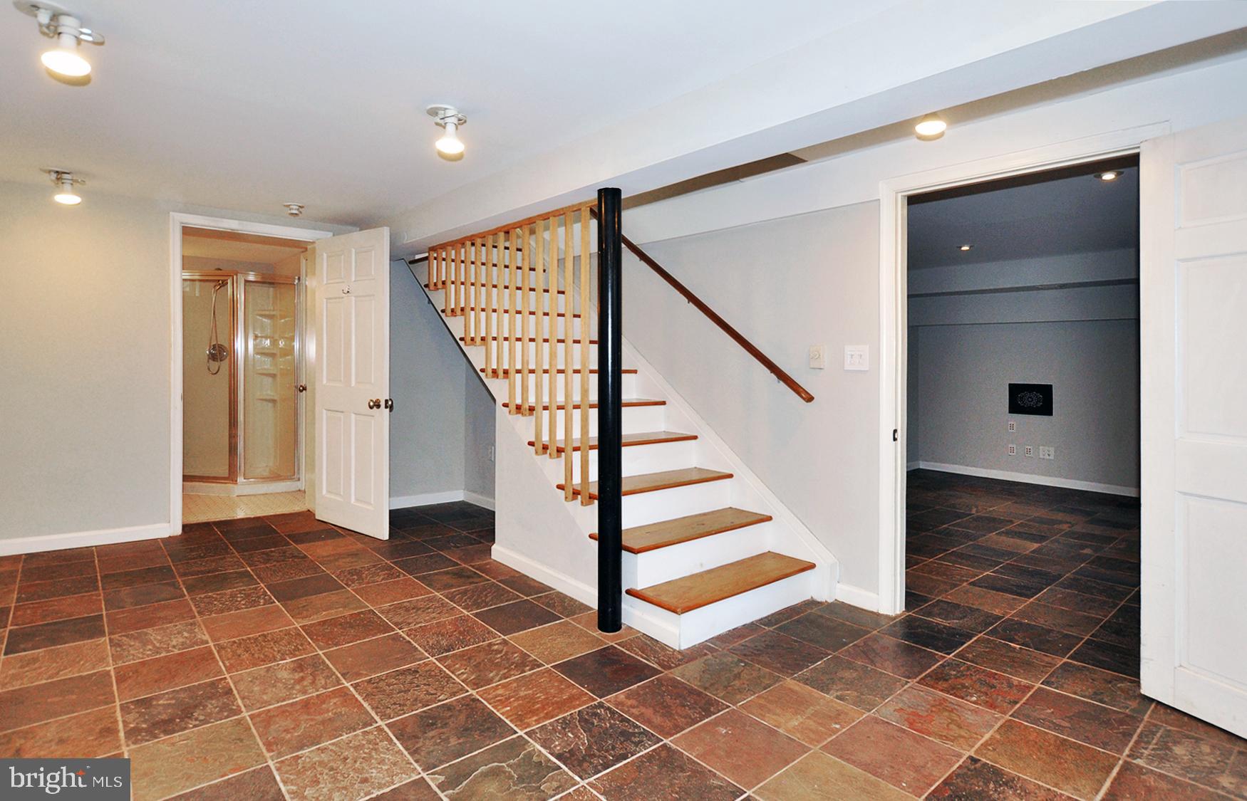 BROOKDALE - Residential Lease