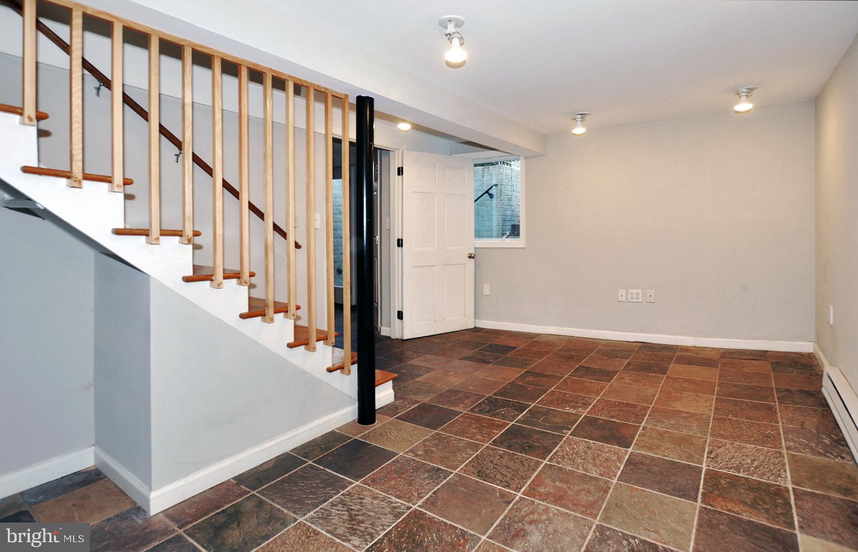 BROOKDALE - Residential Lease