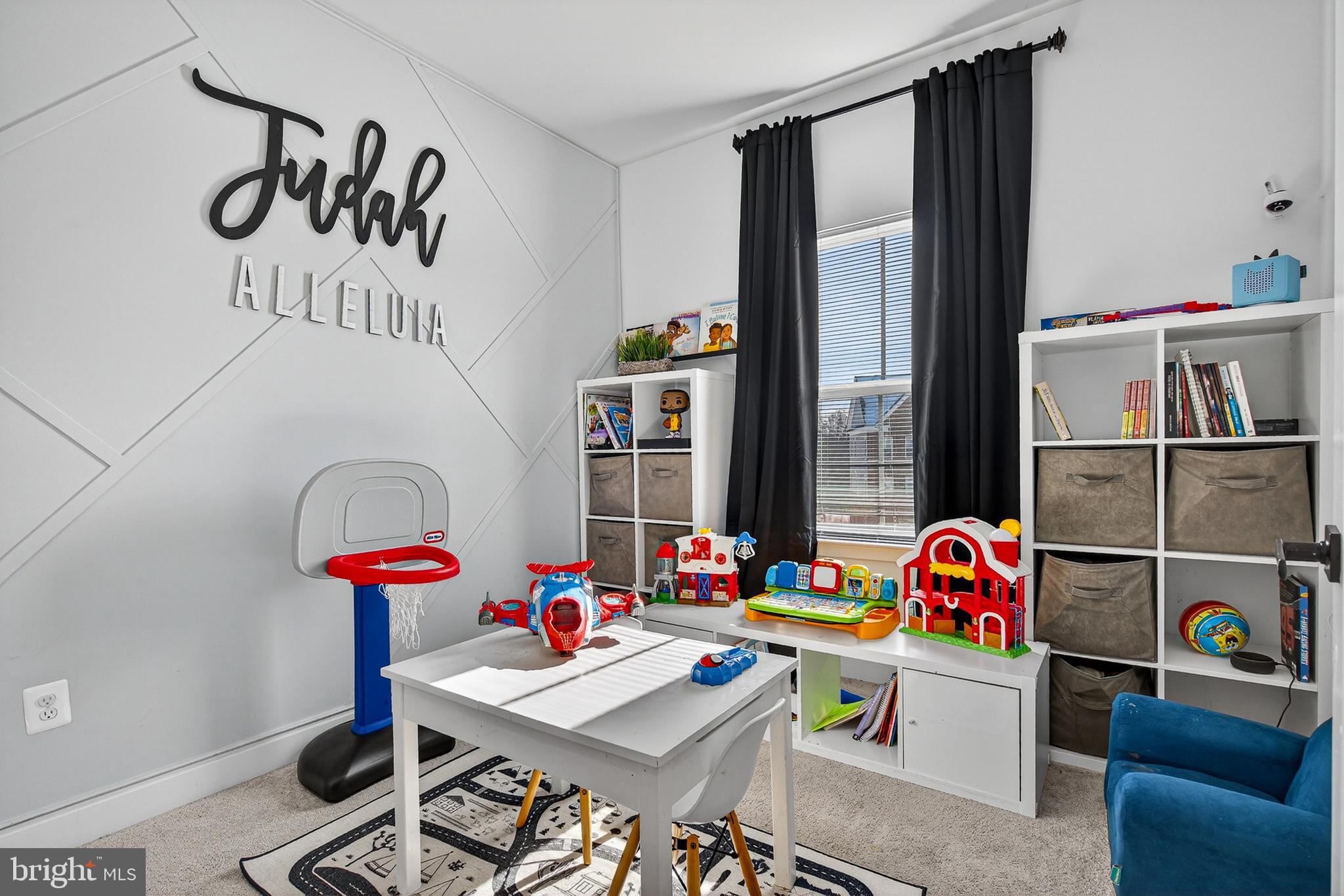 GREENLEIGH AT CROSSROADS - Residential