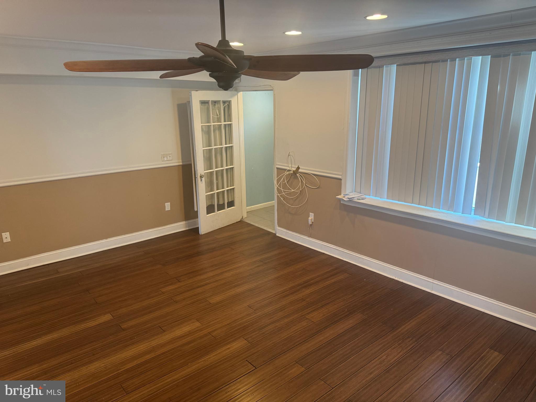 WEST OAK LANE - Residential