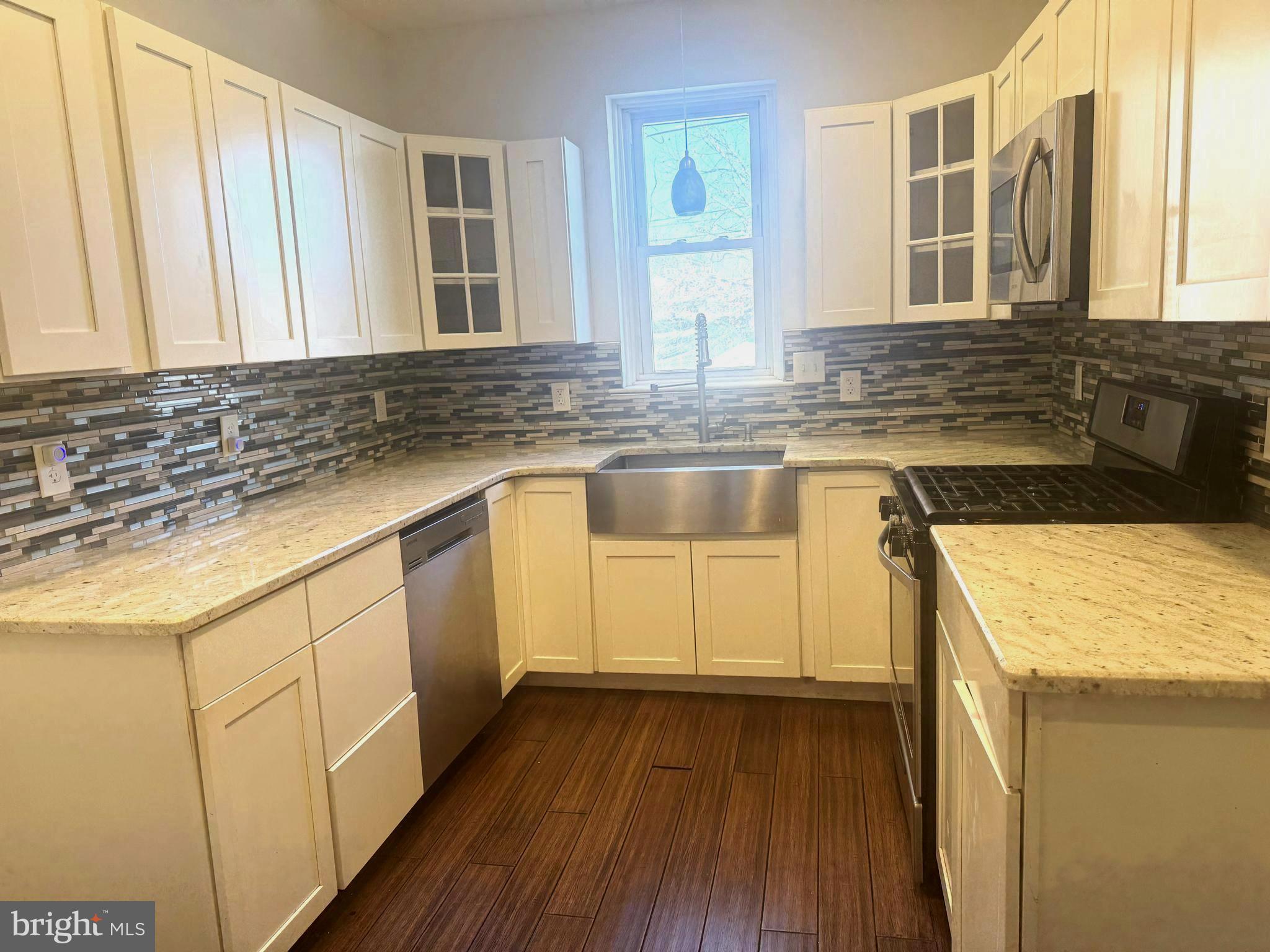 WEST OAK LANE - Residential