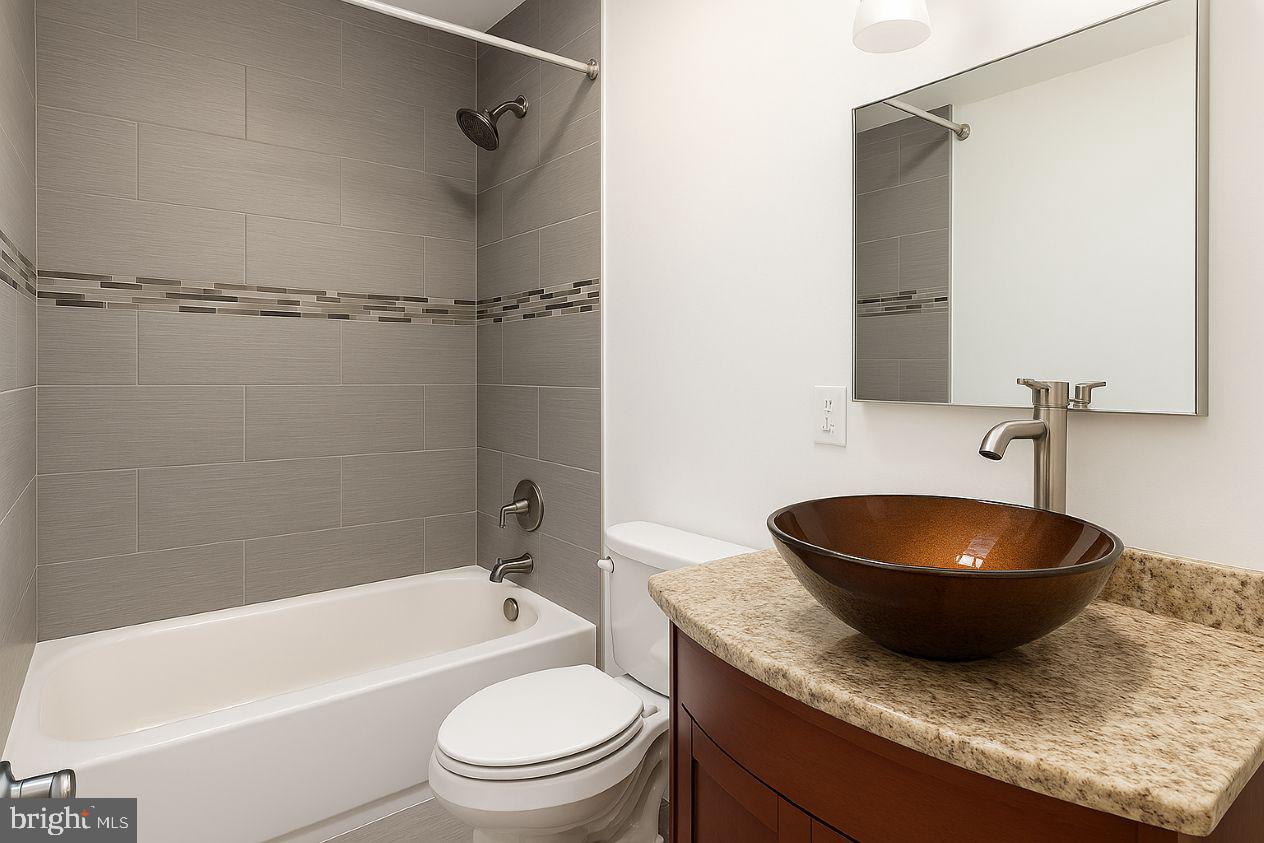 WEST OAK LANE - Residential