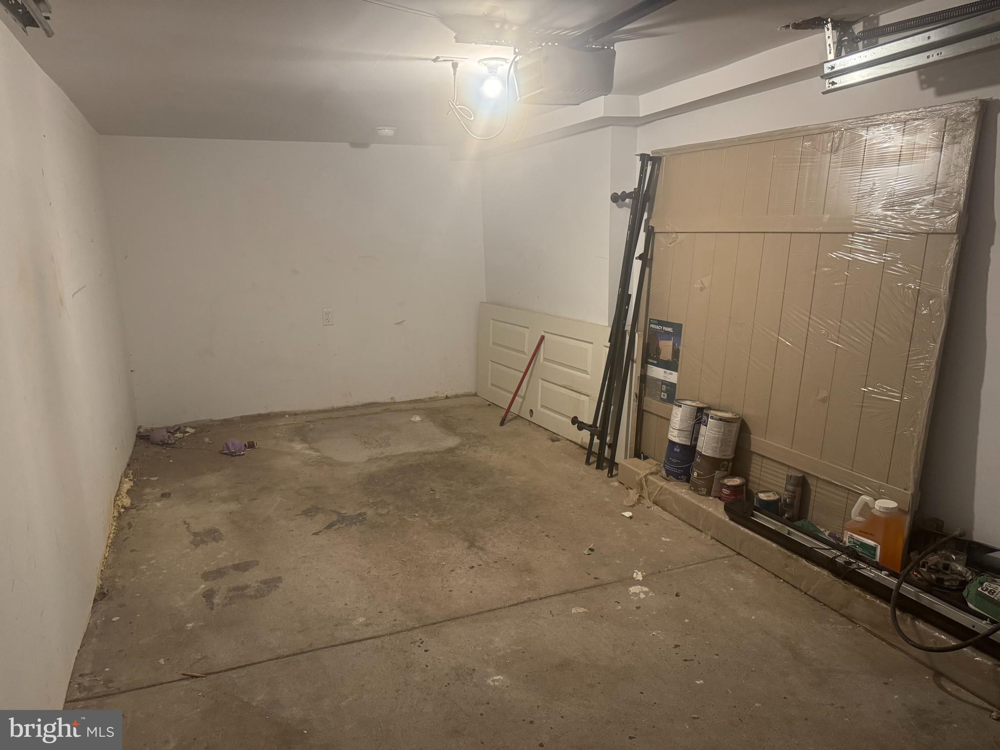 WEST OAK LANE - Residential