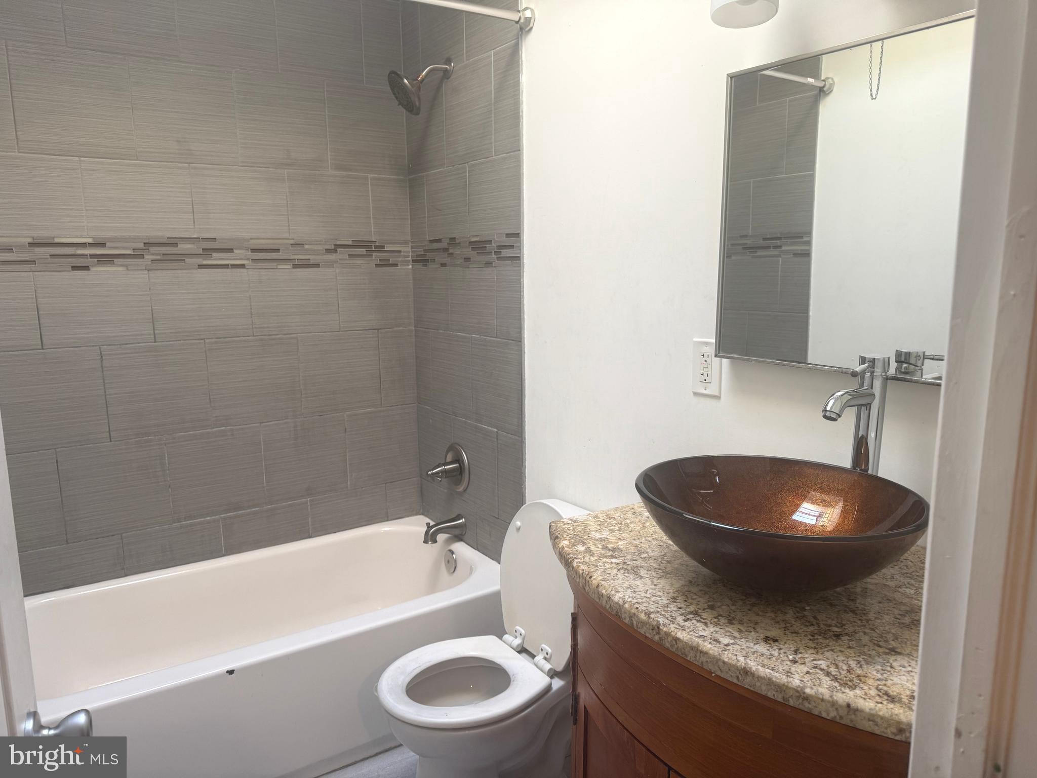 WEST OAK LANE - Residential