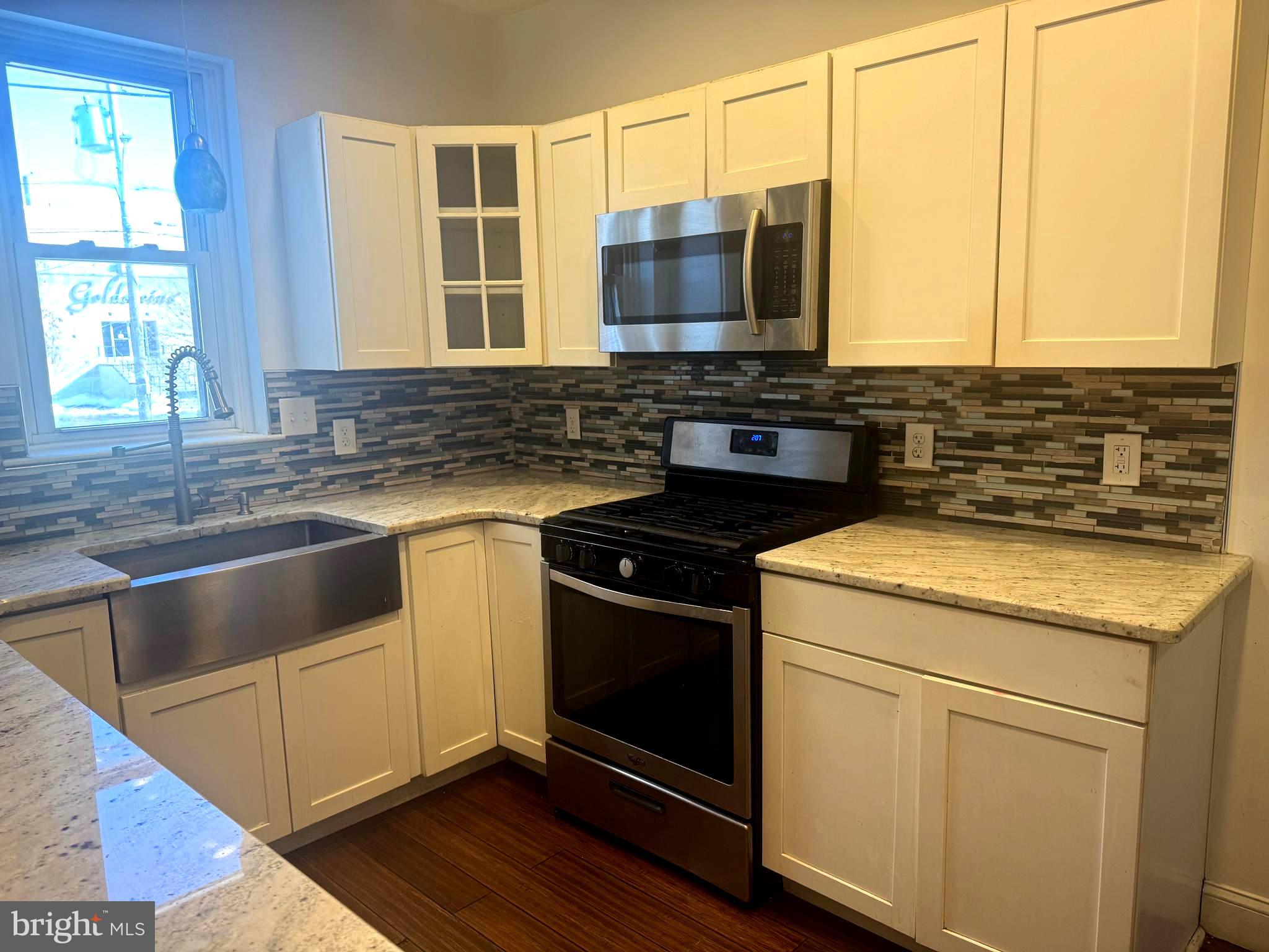 WEST OAK LANE - Residential