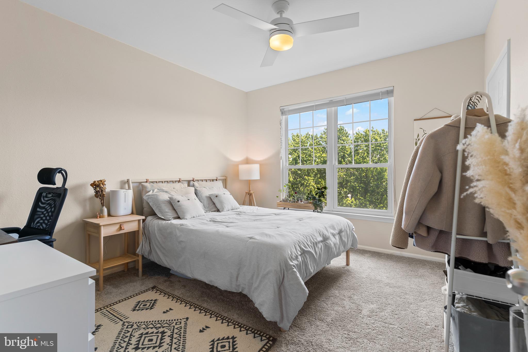 GATES OF MCLEAN - Residential