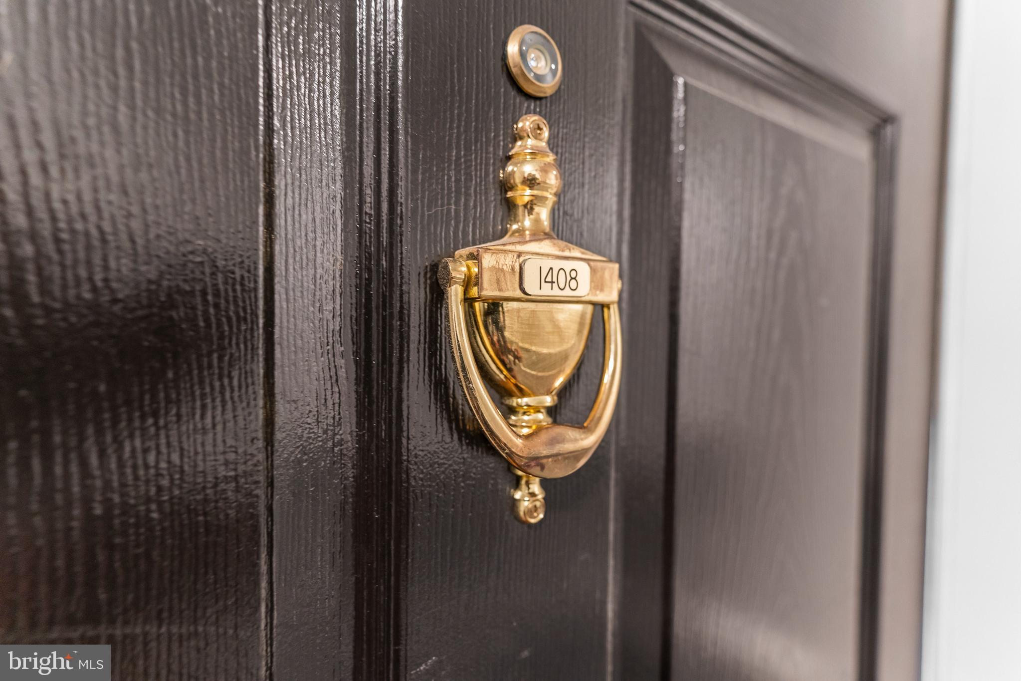 GATES OF MCLEAN - Residential