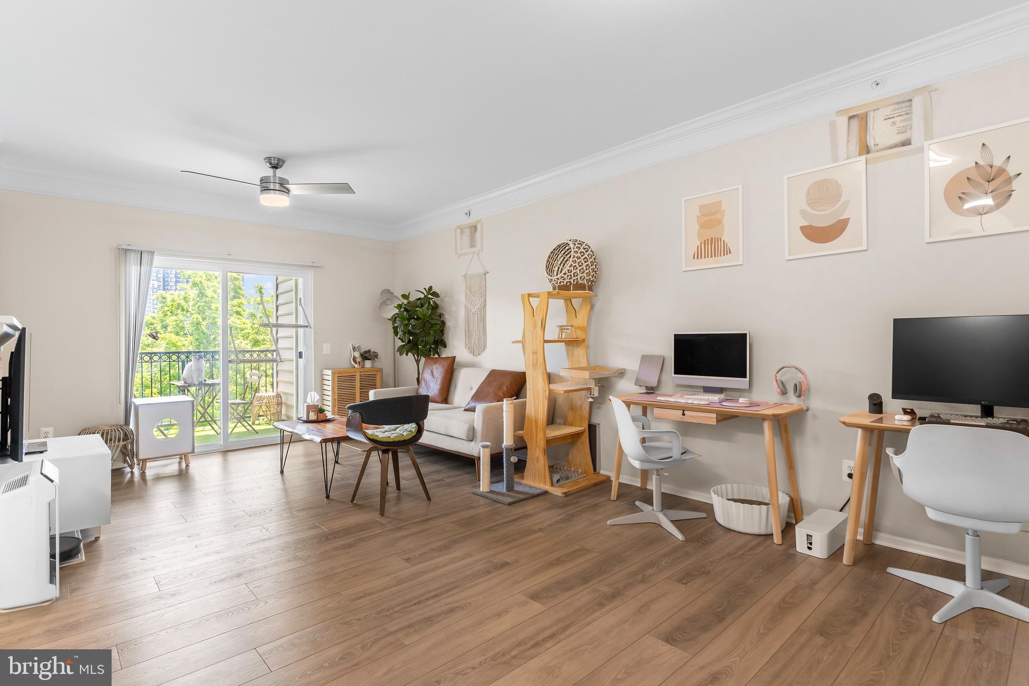 GATES OF MCLEAN - Residential