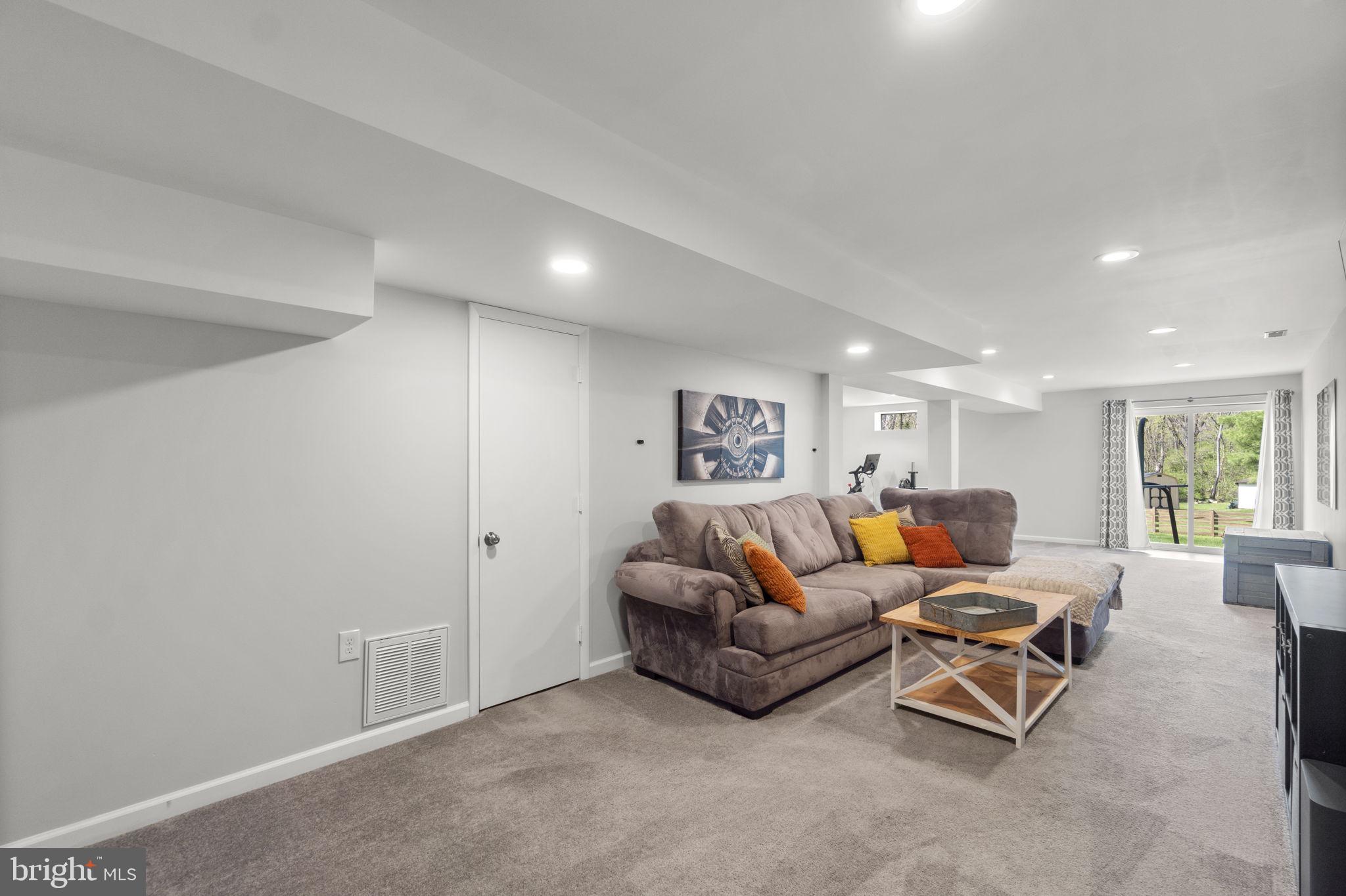 ANTIETAM MANOR - Residential