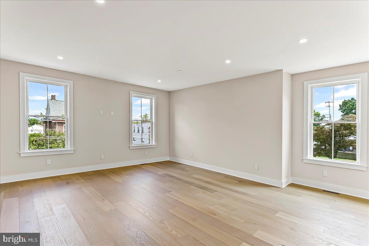 RIGGTOWN COMMONS - Residential