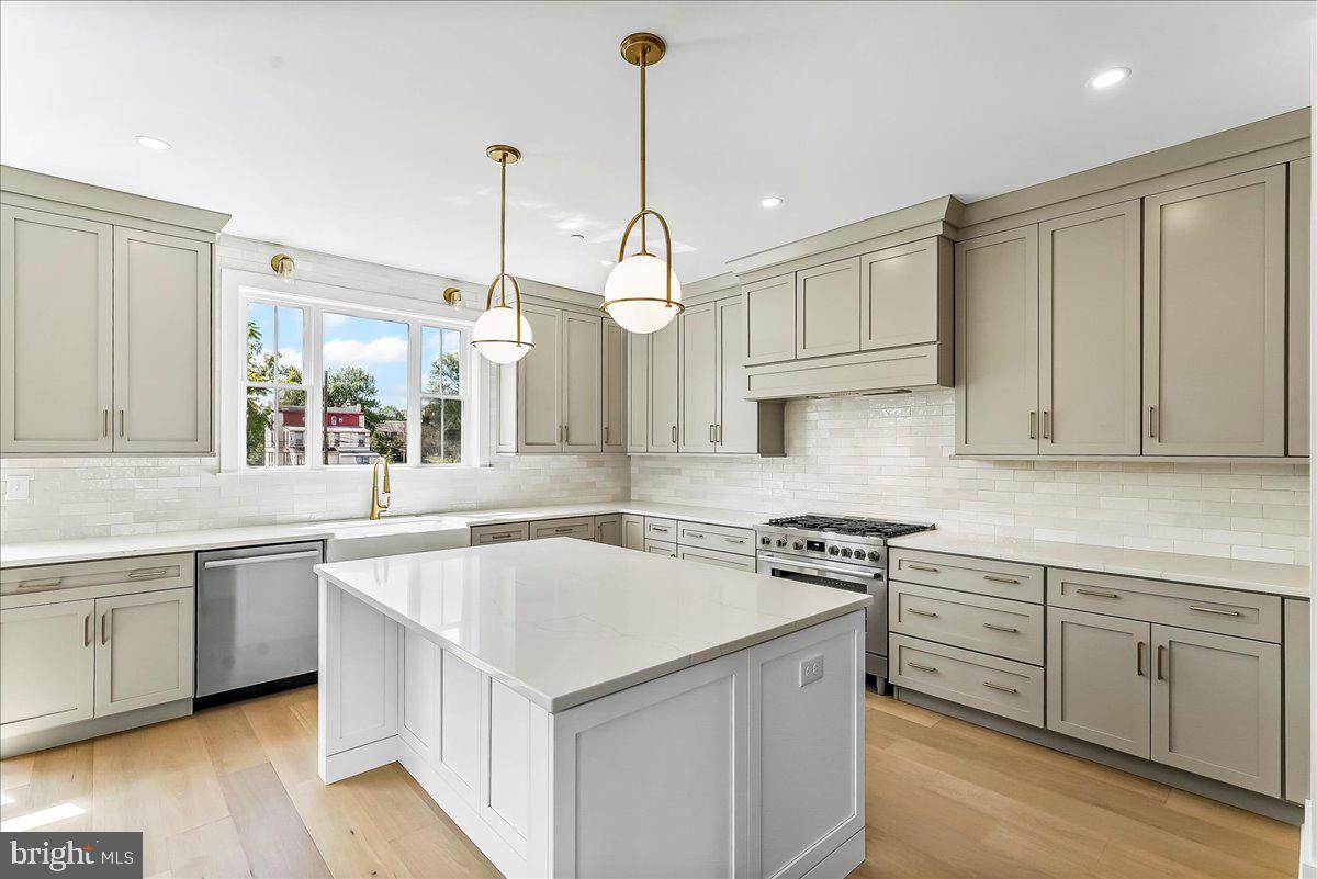 RIGGTOWN COMMONS - Residential