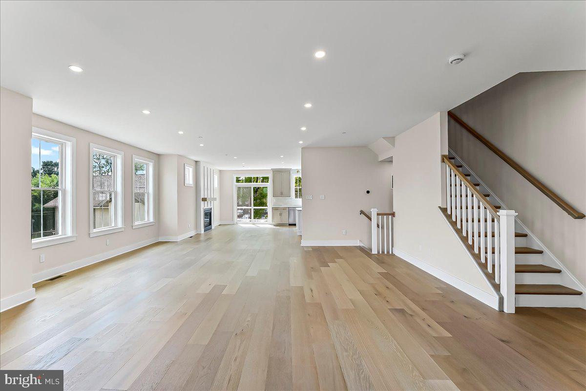 RIGGTOWN COMMONS - Residential