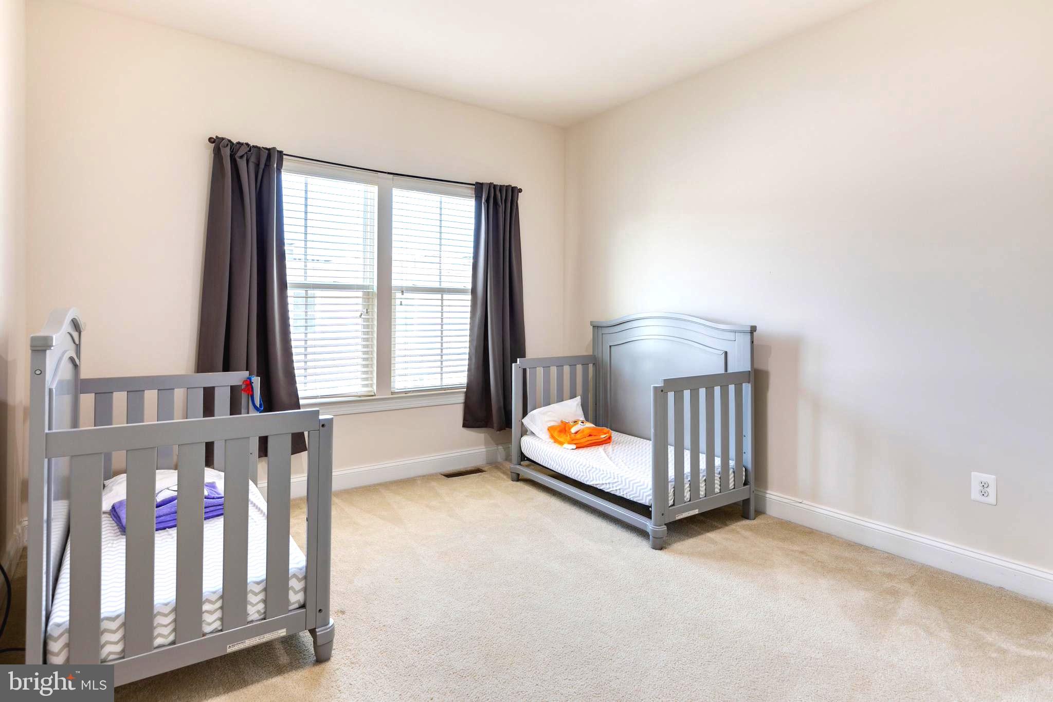 PARKLANDS AT WATKINS MILL - Residential