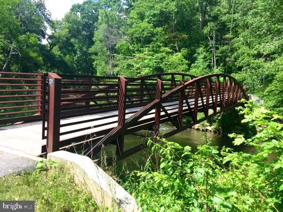 PARKLANDS AT WATKINS MILL - Residential