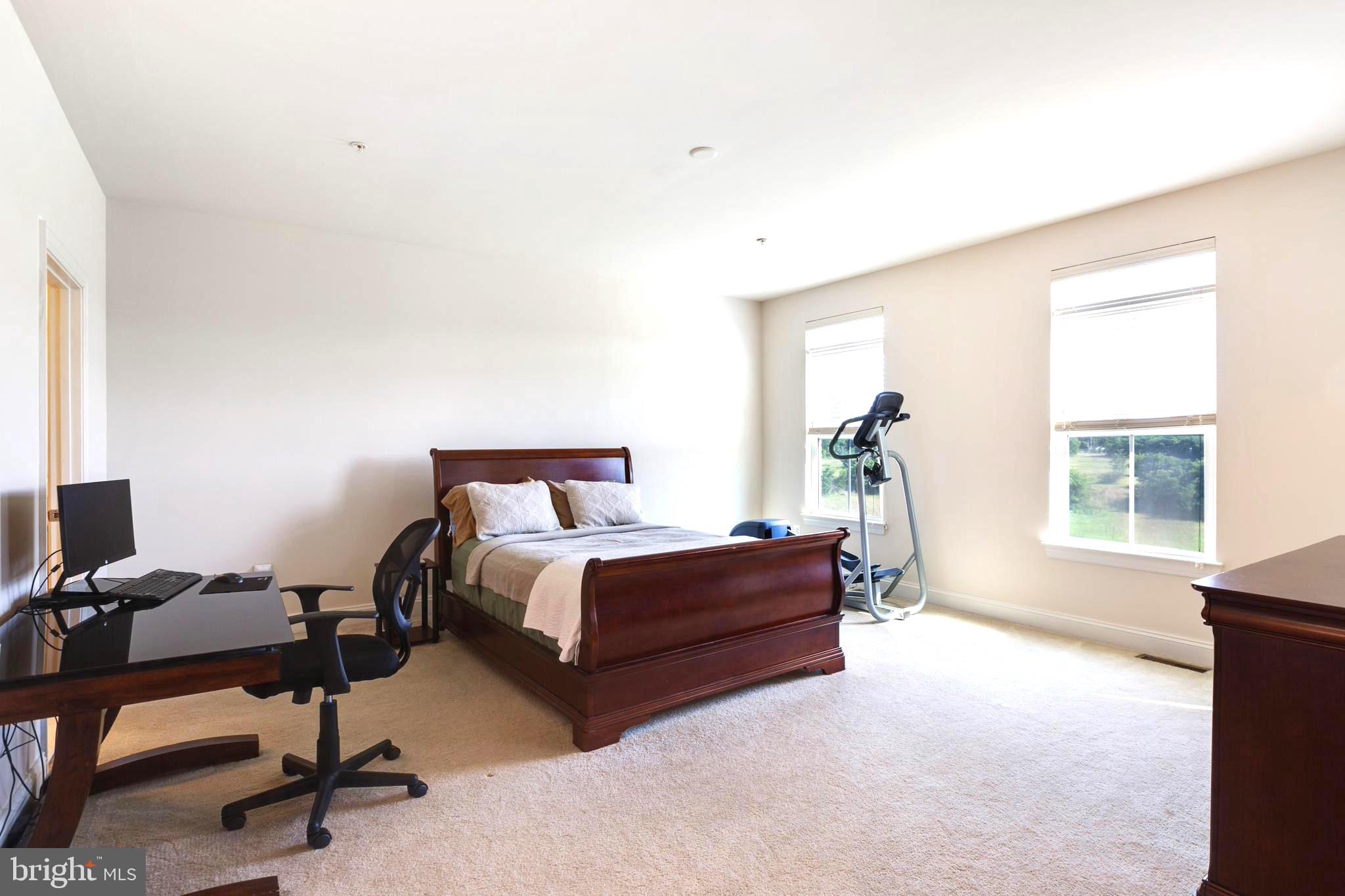 PARKLANDS AT WATKINS MILL - Residential