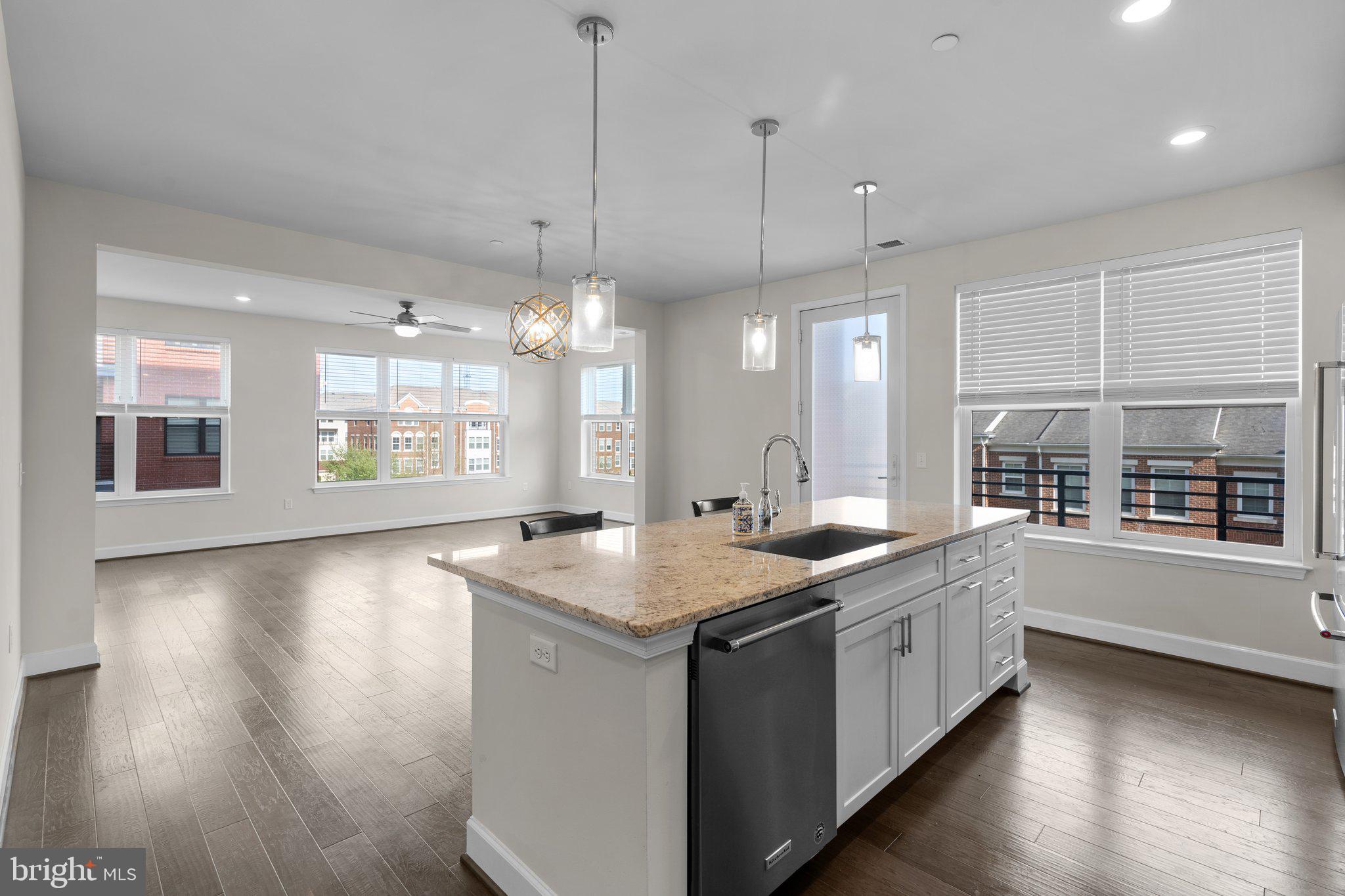 ATRIUM I OFFICE - Residential