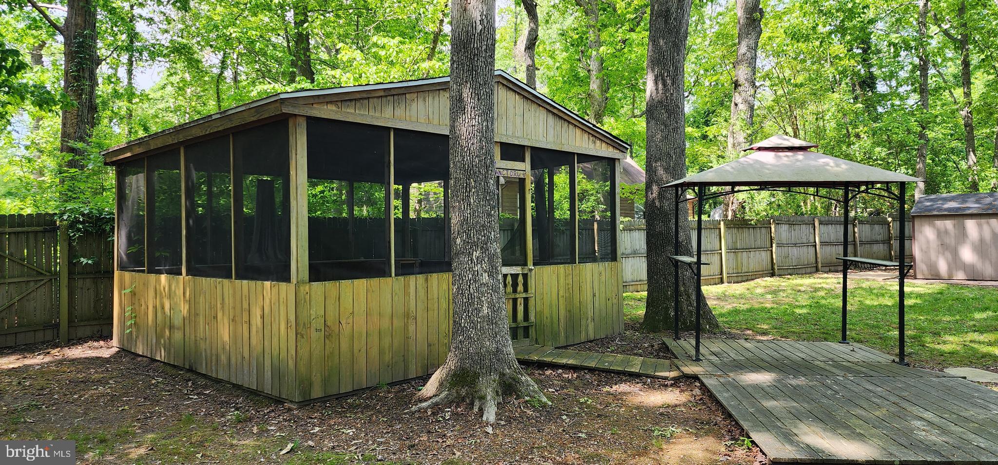 CEDAR COVE - Residential