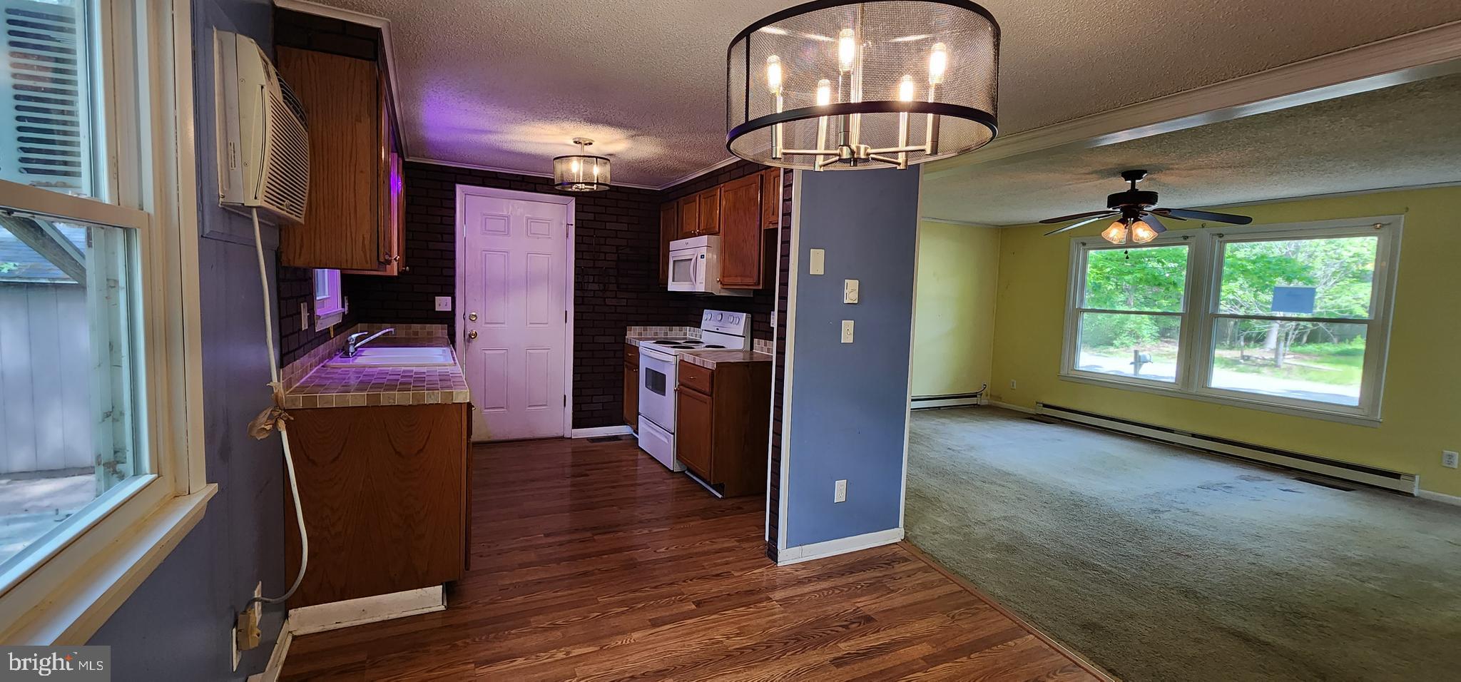 CEDAR COVE - Residential