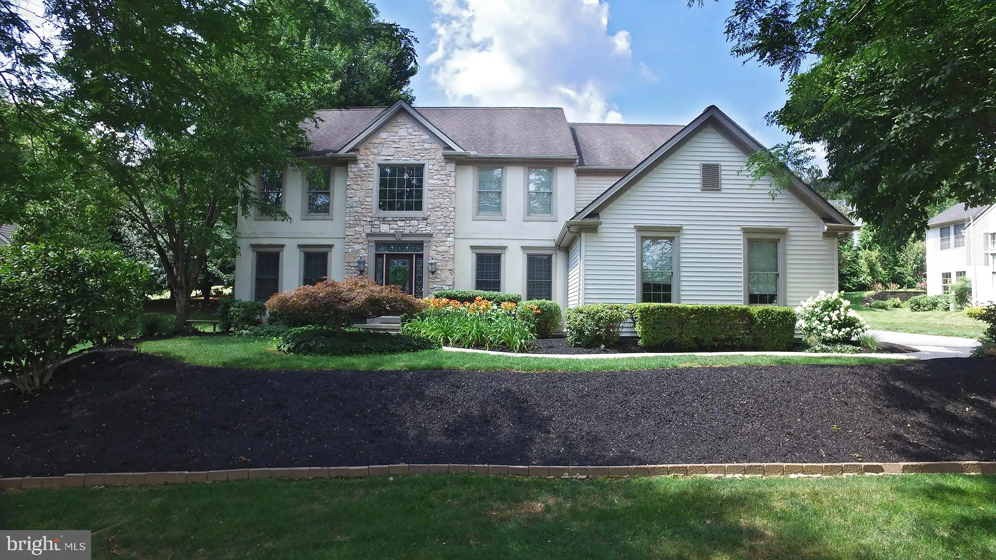 1306 Hyde Park Drive, Lancaster, PA 17601