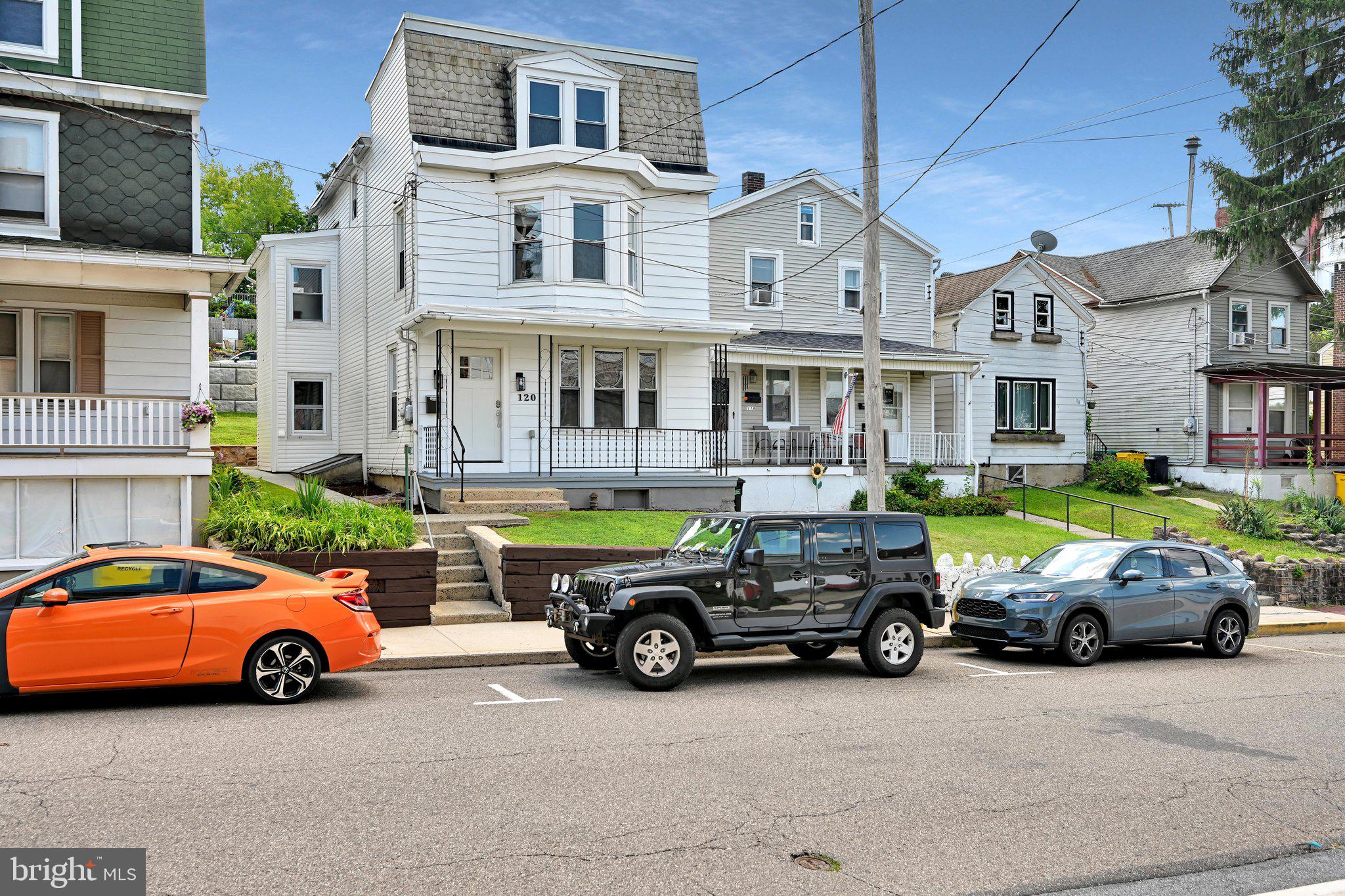 120 E UNION STREET