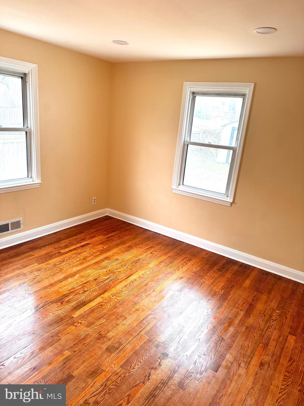 HARFORD PARK - Residential Lease