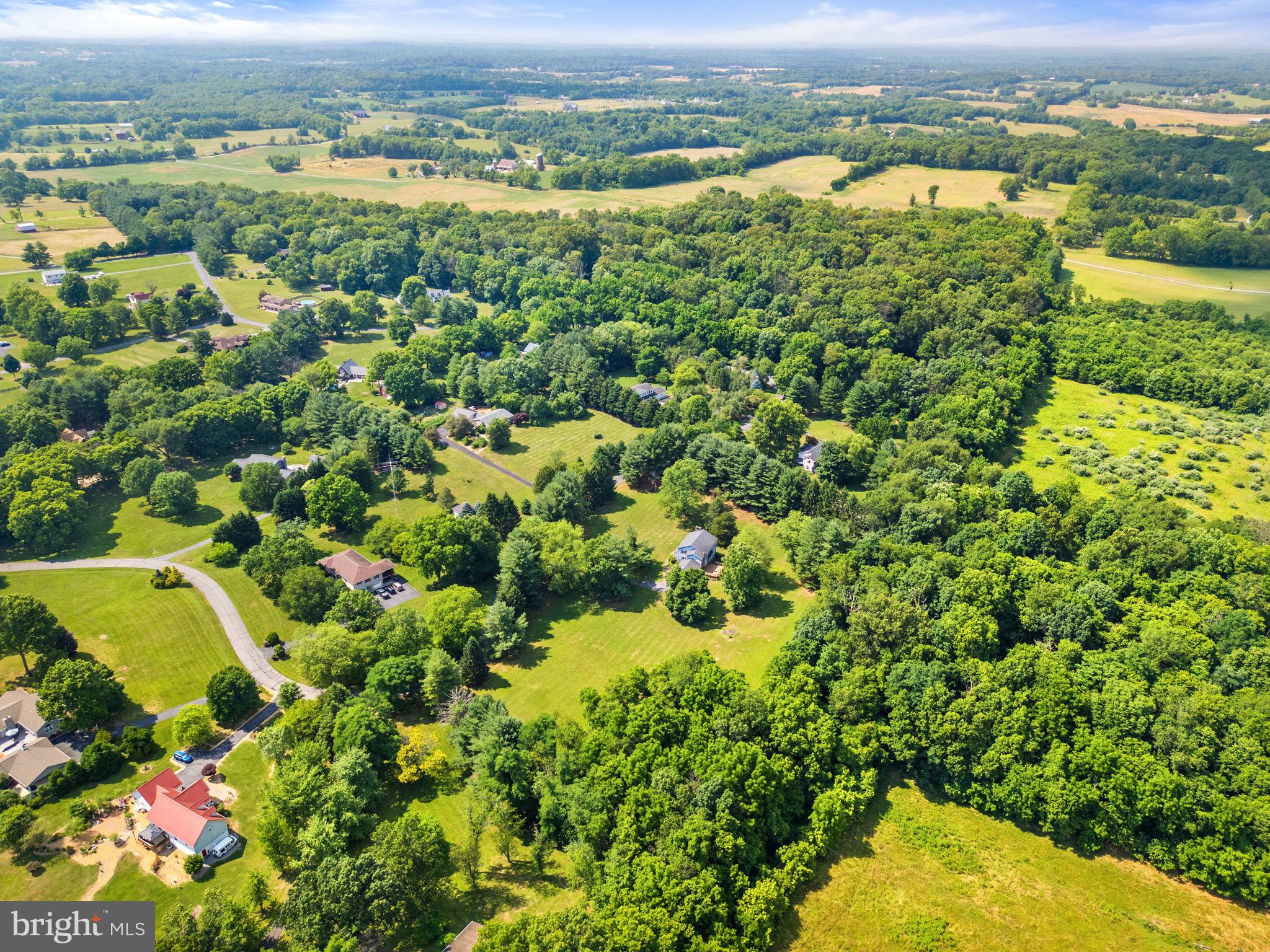 OAK TREE EAST - Land